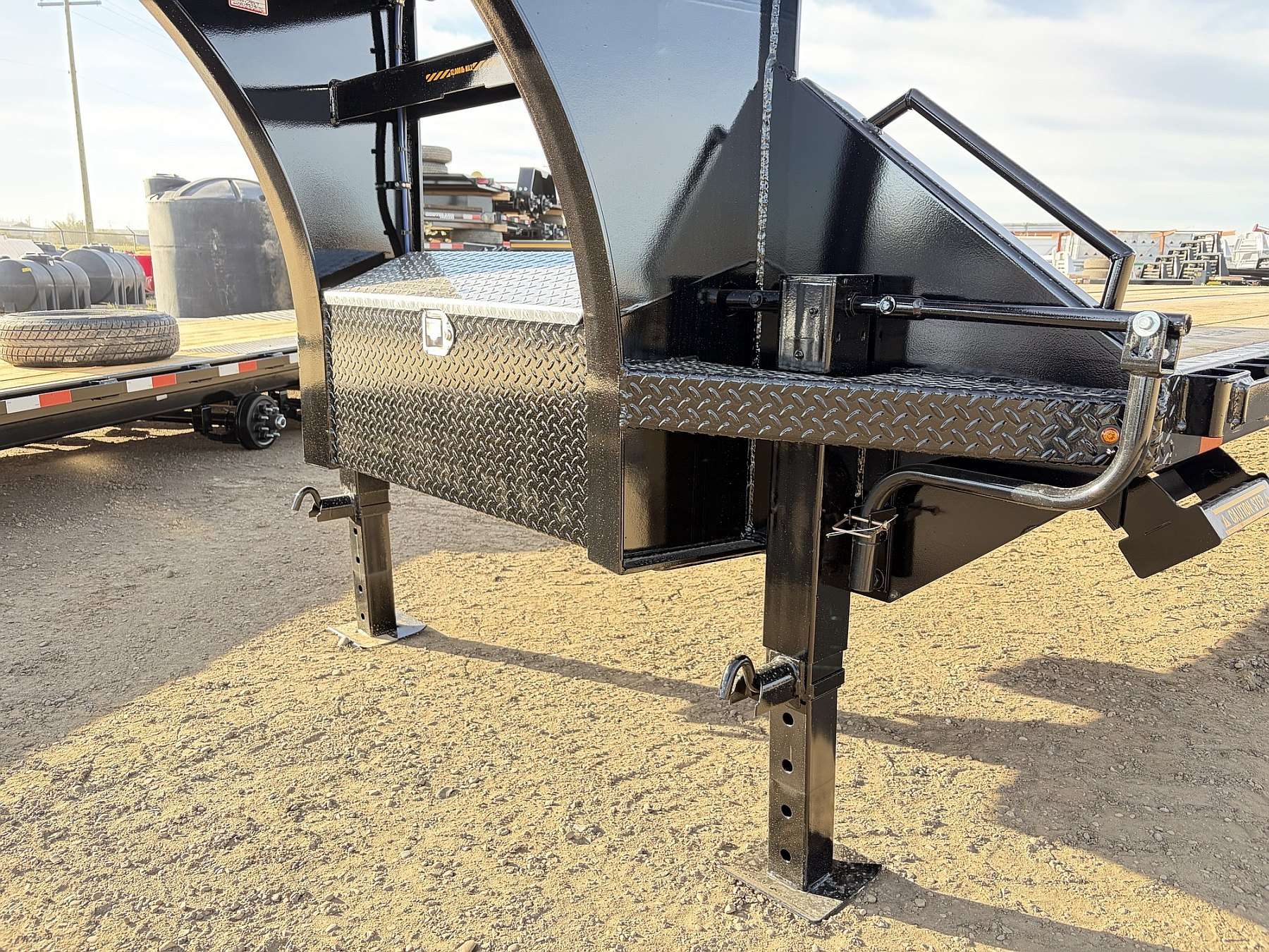 2027 Southland 34'+6' Tri-Axle Gooseneck Trailer
