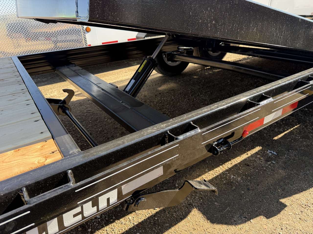 2027 Trailtech 20' (4'S+16'T) Partial Tilt Tandem 7K Trailer