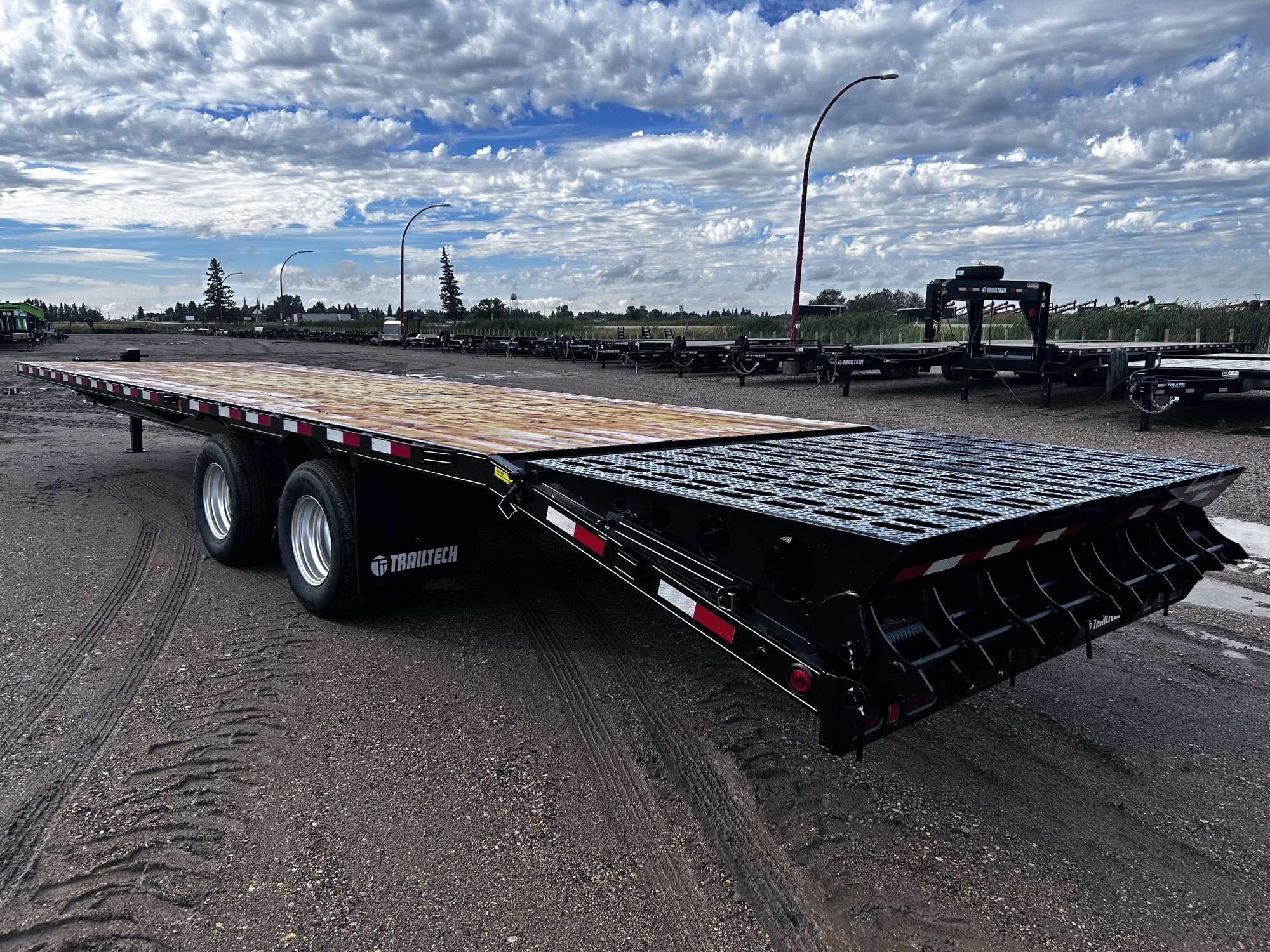 2027 Trailtech 24'+5' BT Pintle Flat Deck Tandem 10K Trailer