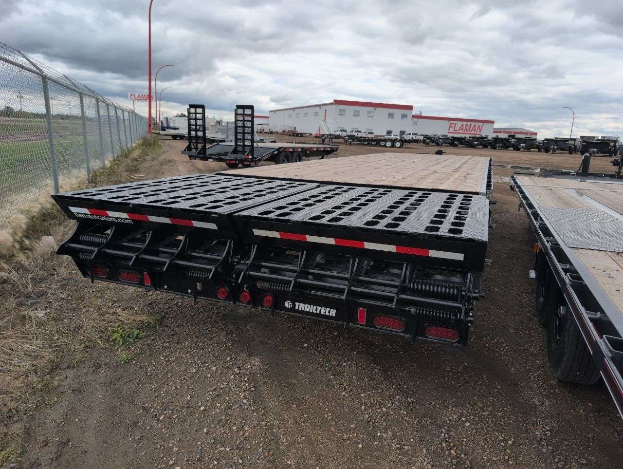 2027 Trailtech 24'+5' BT Pintle Flat Deck Tandem 10K Trailer
