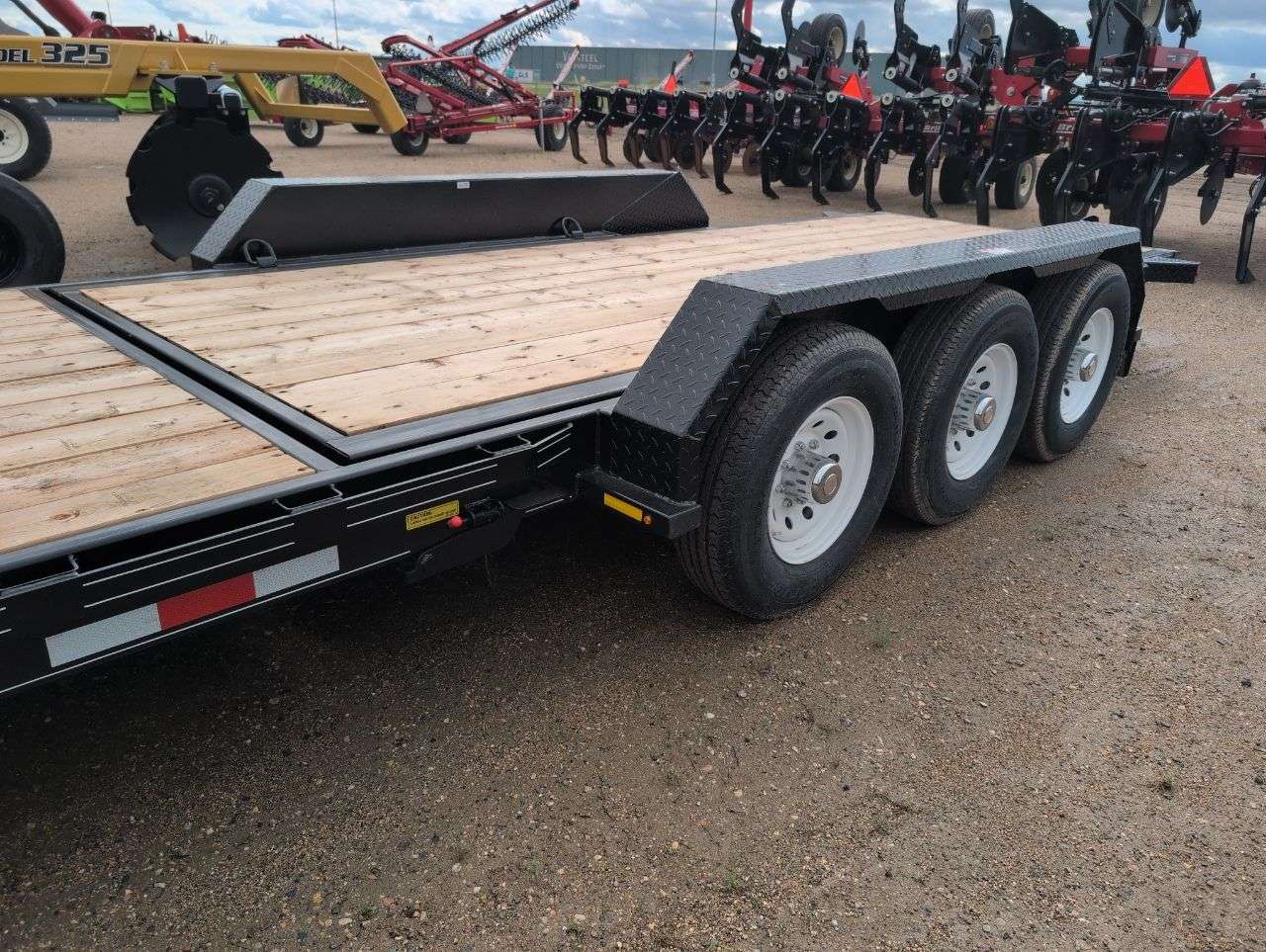 2027 Trailtech 24' (8'S+16'T) Partial Tilt Triple 7K Trailer