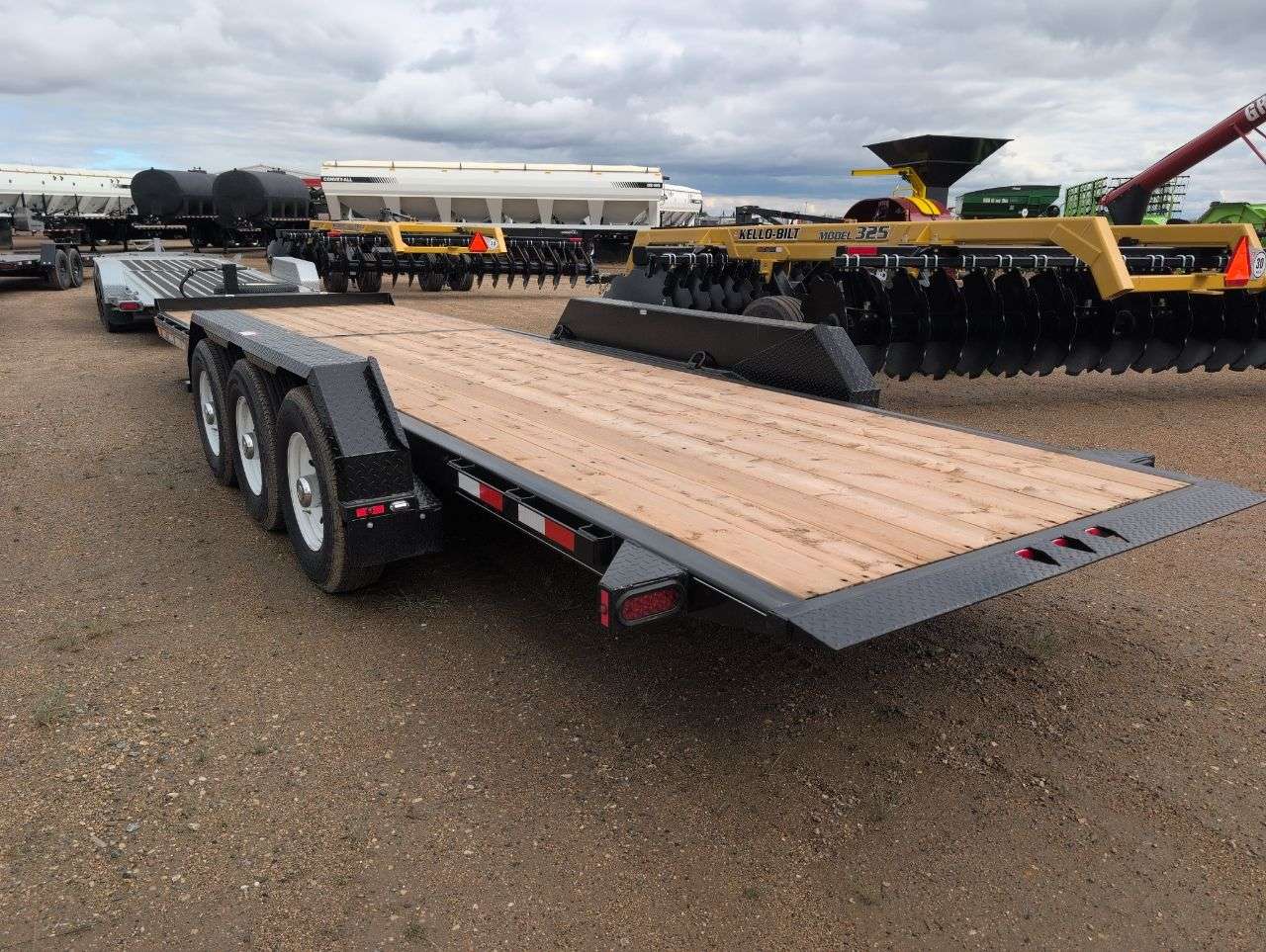 2027 Trailtech 24' (8'S+16'T) Partial Tilt Triple 7K Trailer