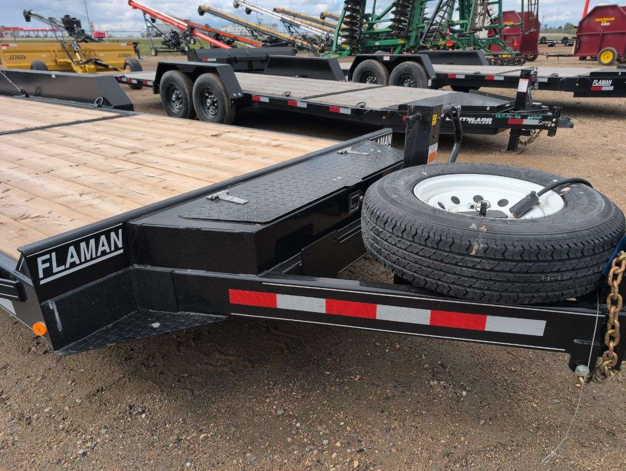 2027 Trailtech 24' (8'S+16'T) Partial Tilt Triple 7K Trailer