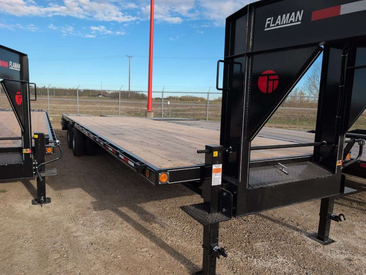 2027 Trailtech 26'+4'9" BT Deckover Tandem 10K Trailer