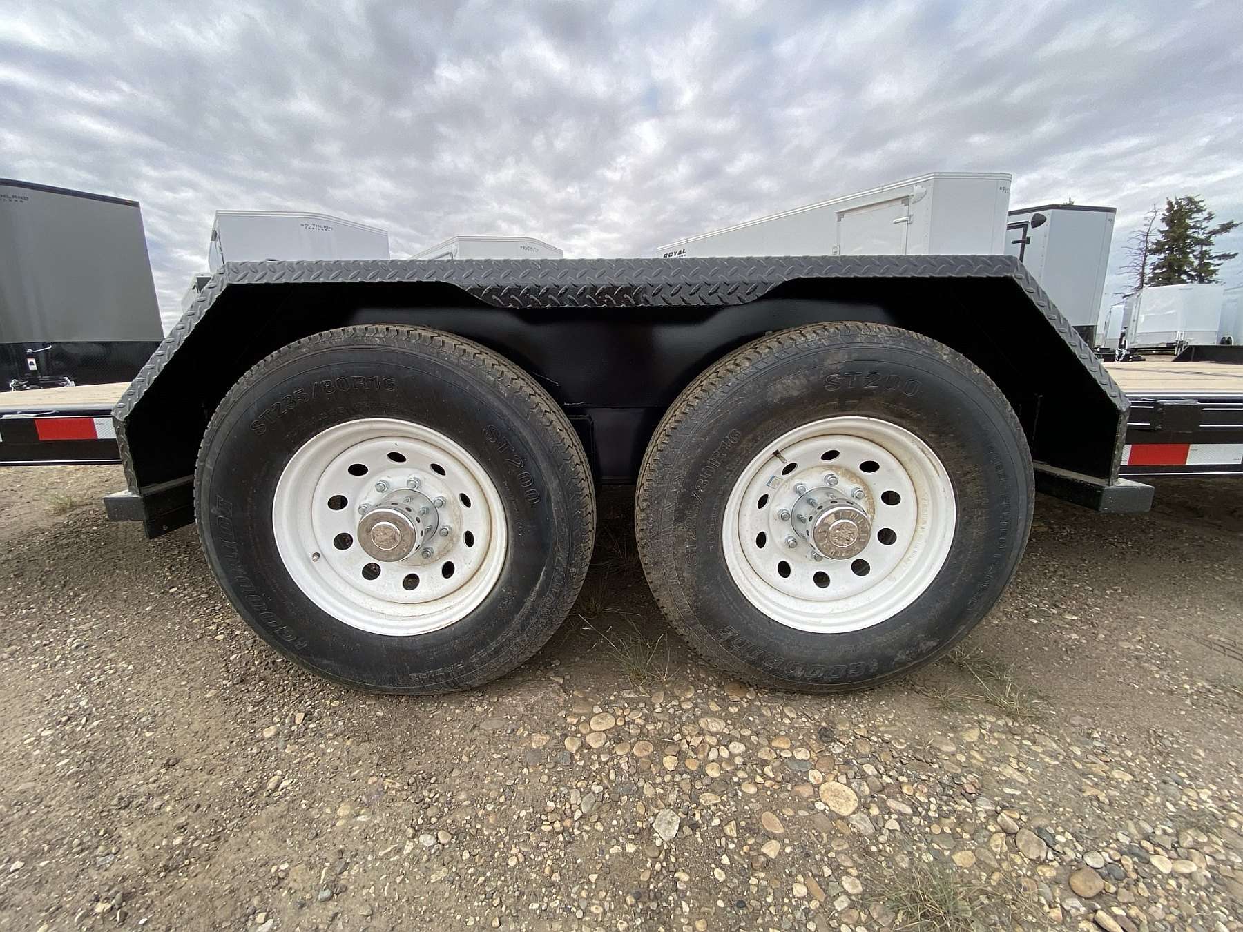 2027 Trailtech L270- 20' Tilt Deck Trailer