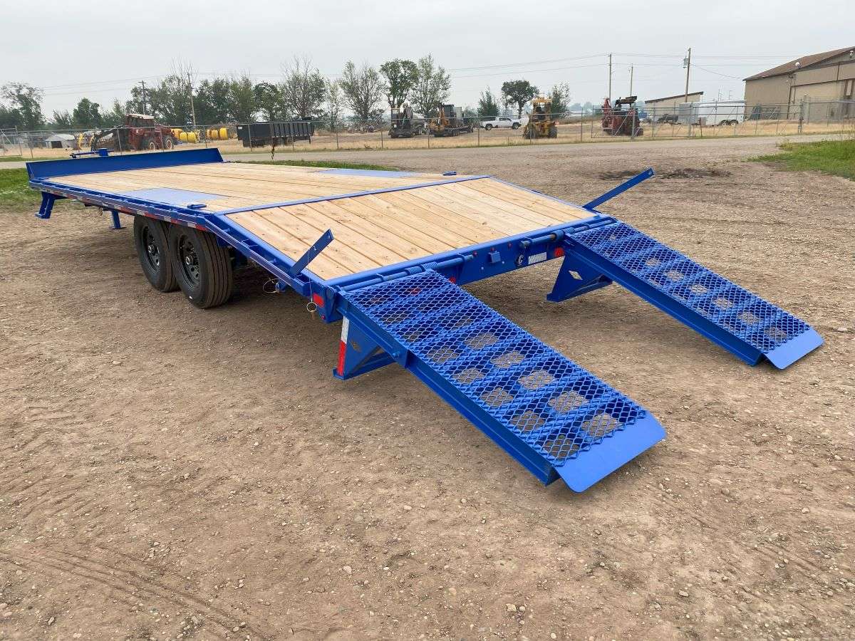 *Clearance* 2024 Diamond C 22' Deck-Over Trailer