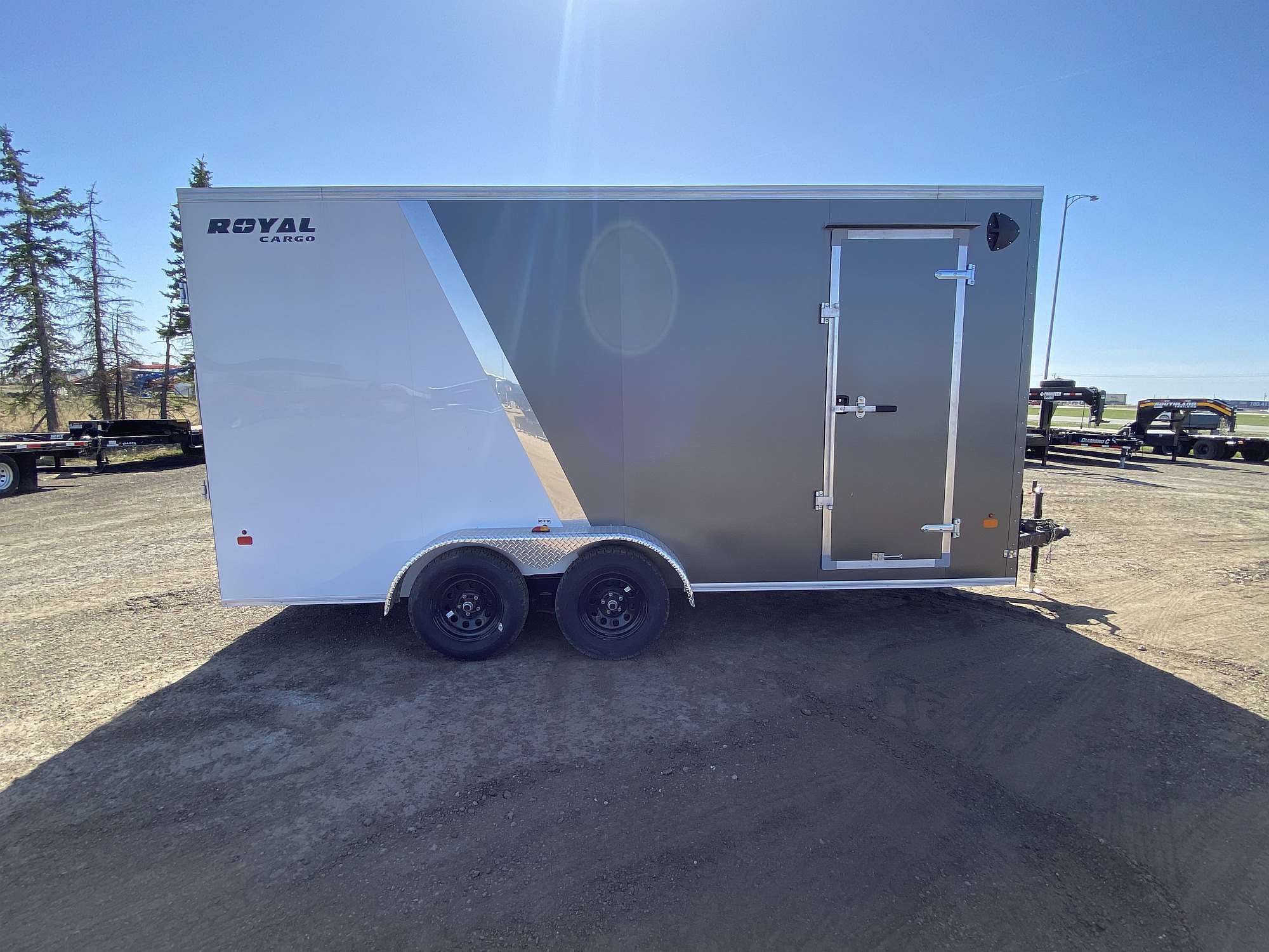 *Clearance* 2024 Royal 7'x18' Enclosed Trailer