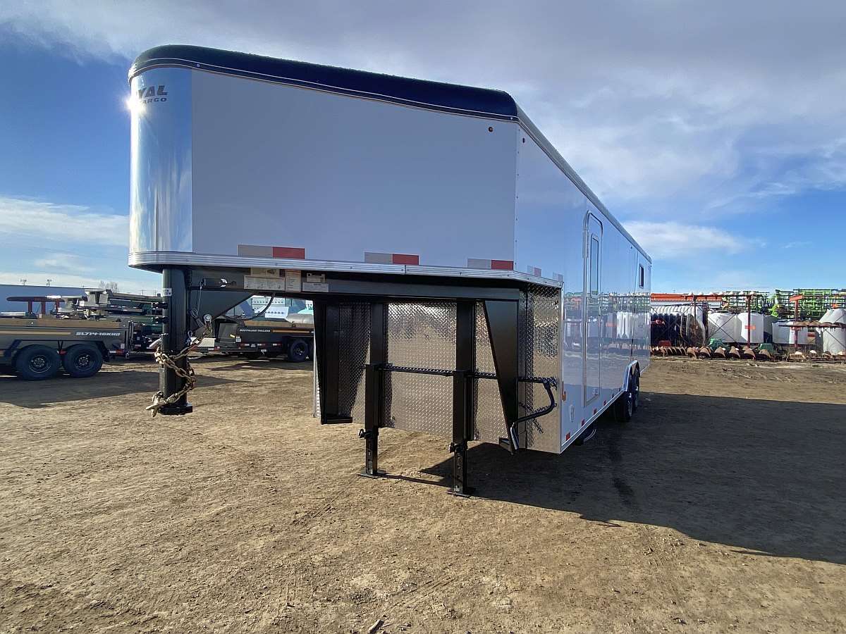 *Clearance* 2024 Royal 8'x26' Gooseneck Cargo Trailer
