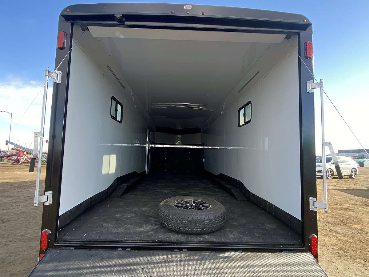 *Clearance* 2024 Royal 8'x26' Gooseneck Cargo Trailer