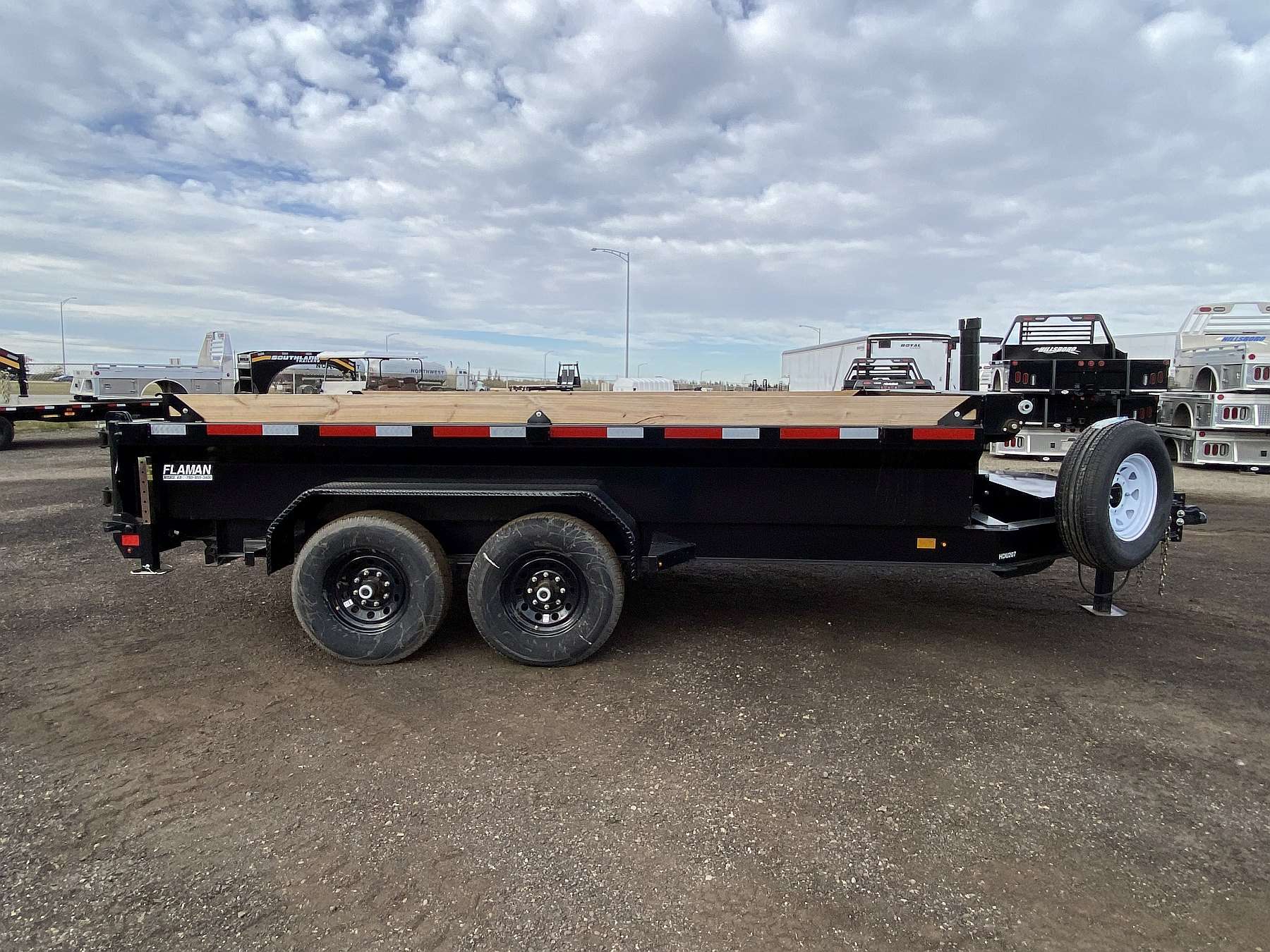 *Clearance* 2025 Diamond C Baseline 14' HD Dump Trailer