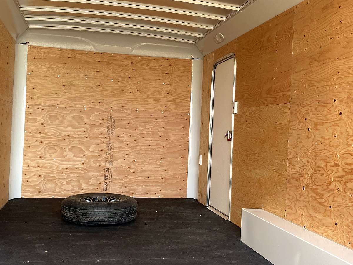 *Clearance* 2025 Royal 8.5'x16' Commercial Enclosed