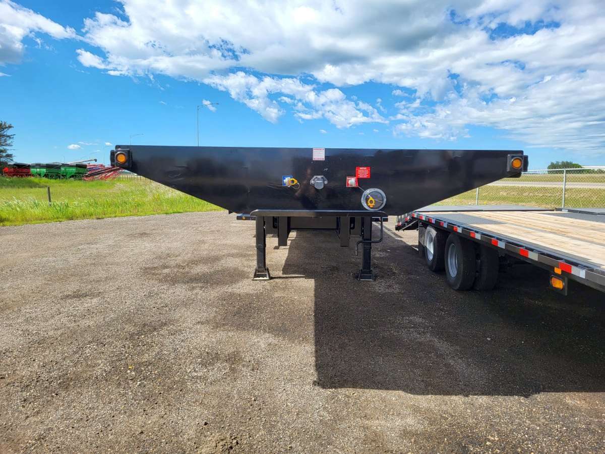*Coming Soon* 2026 Behnke 53' Semi Style Sprayer Trailer