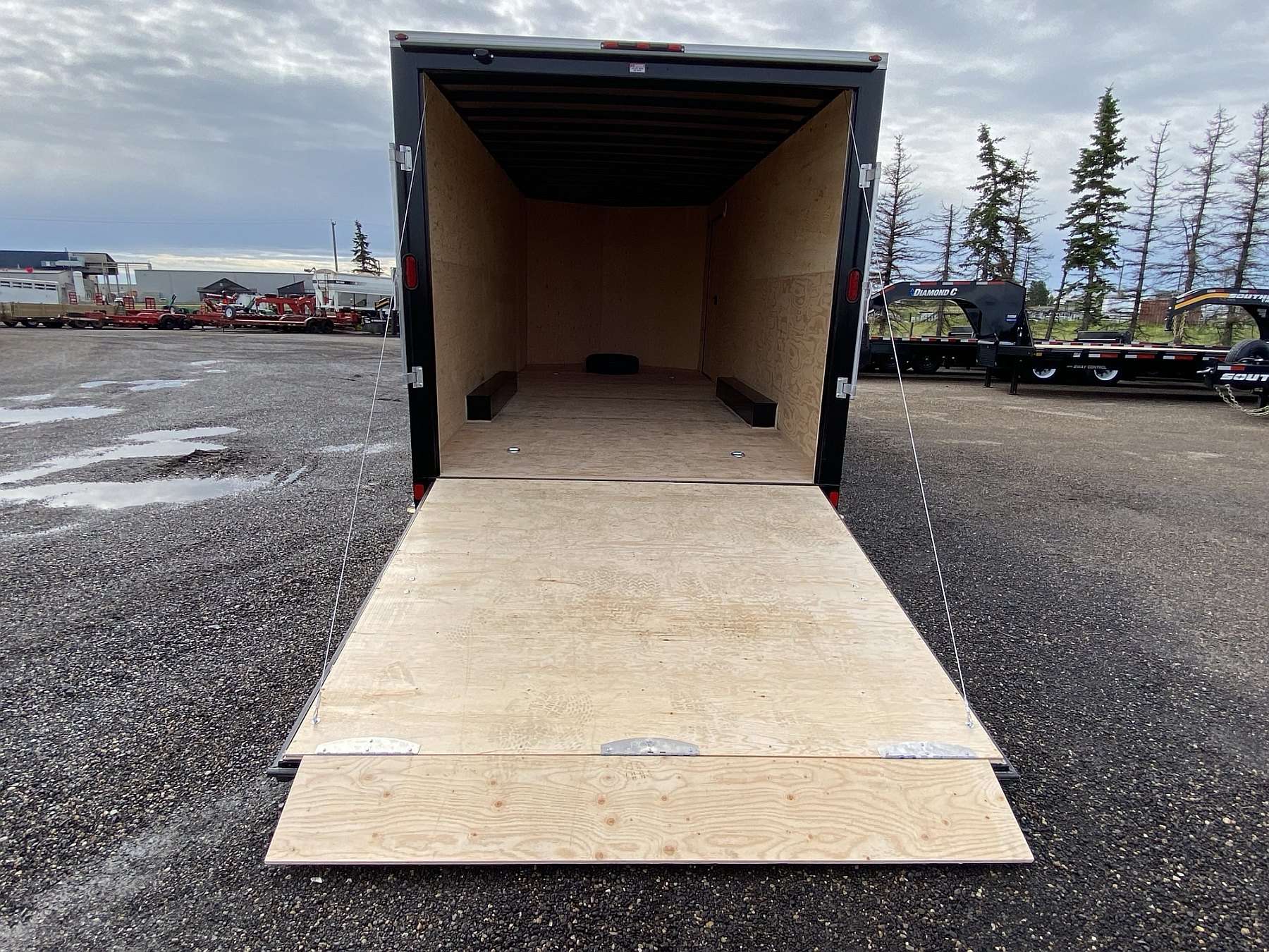 *Coming Soon* 2026 Royal 8.5'x22' Cargo w/ Ramp Door