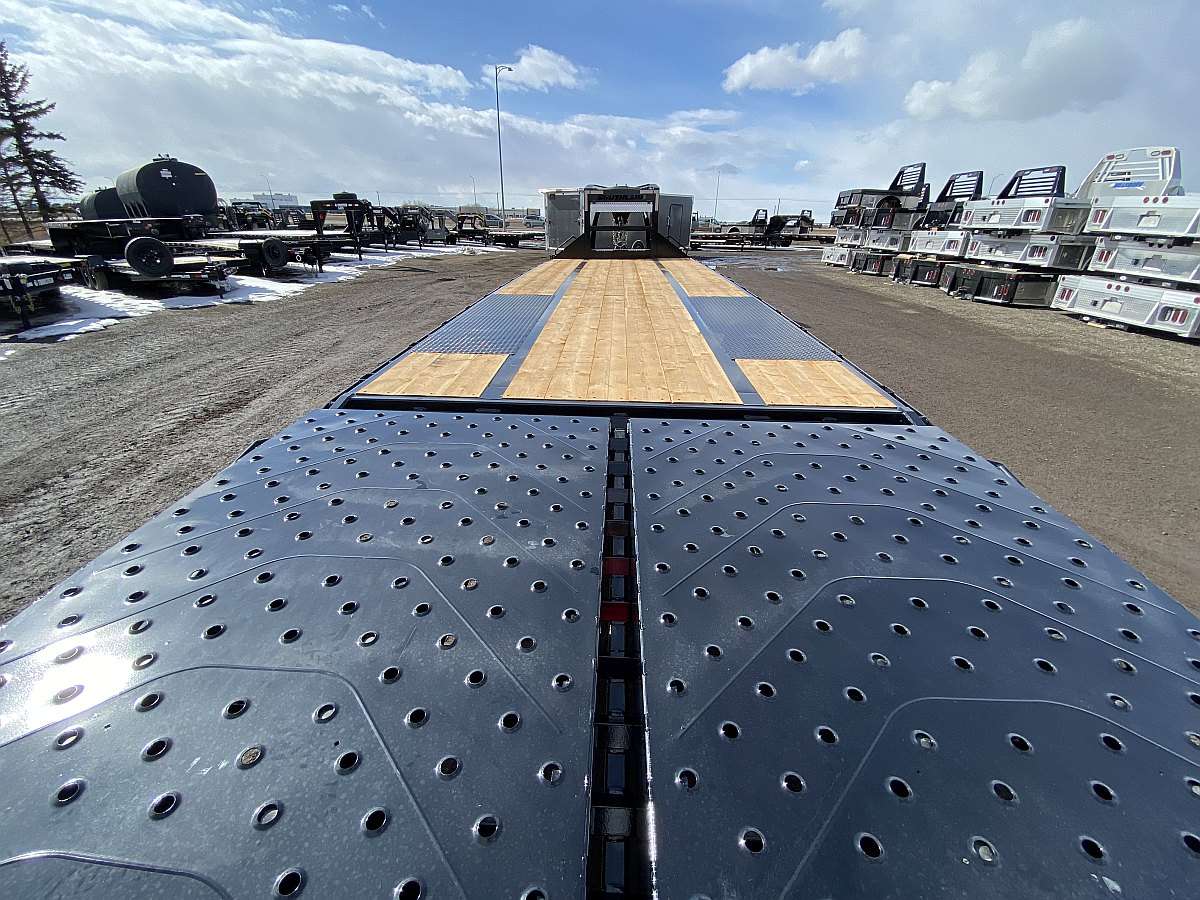*Coming Soon* 2026 Southland 24' + 6' Gooseneck Trailer