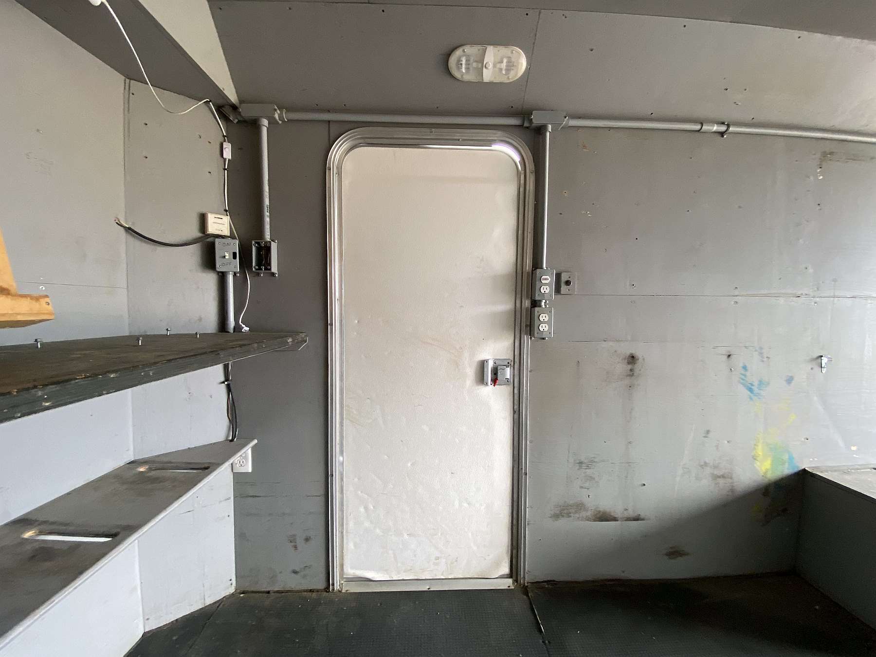 *Consignment* 2021 Royal 8.5'x20' Enclosed Cargo Trailer