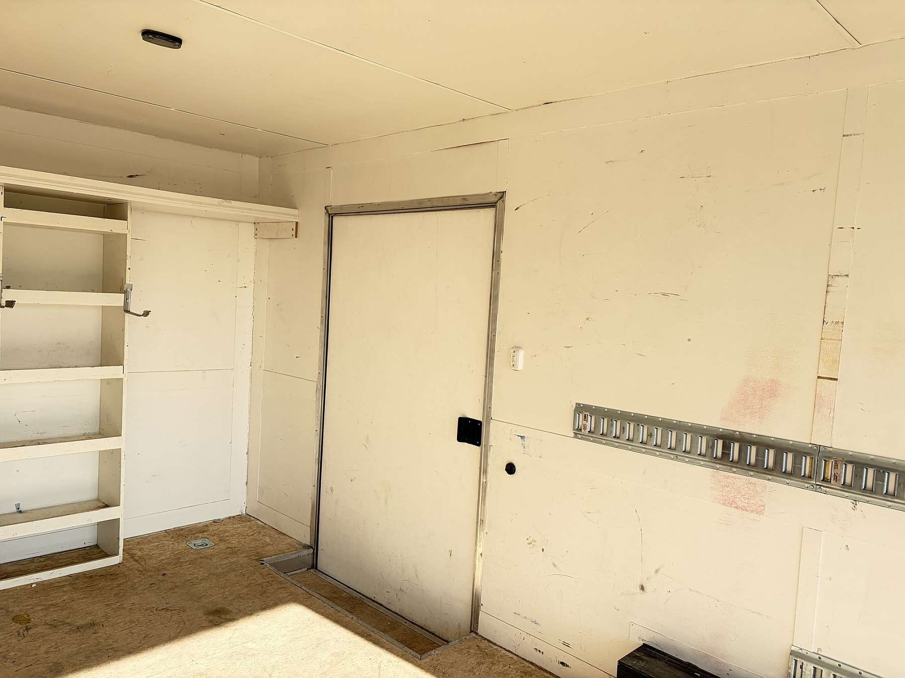 *Consignment* 2023 Cross 8.5'x18' Enclosed Cargo Trailer