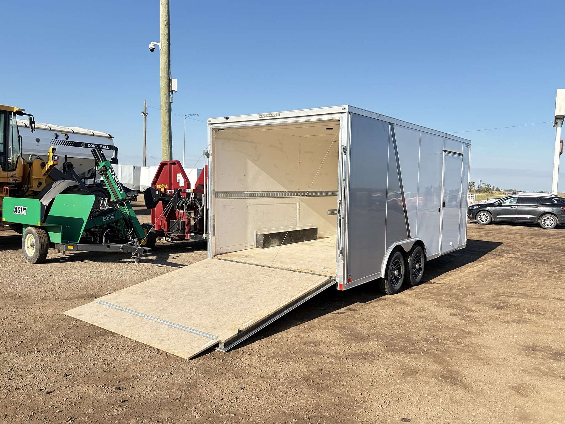 *Consignment* 2023 Cross 8.5'x18' Enclosed Cargo Trailer