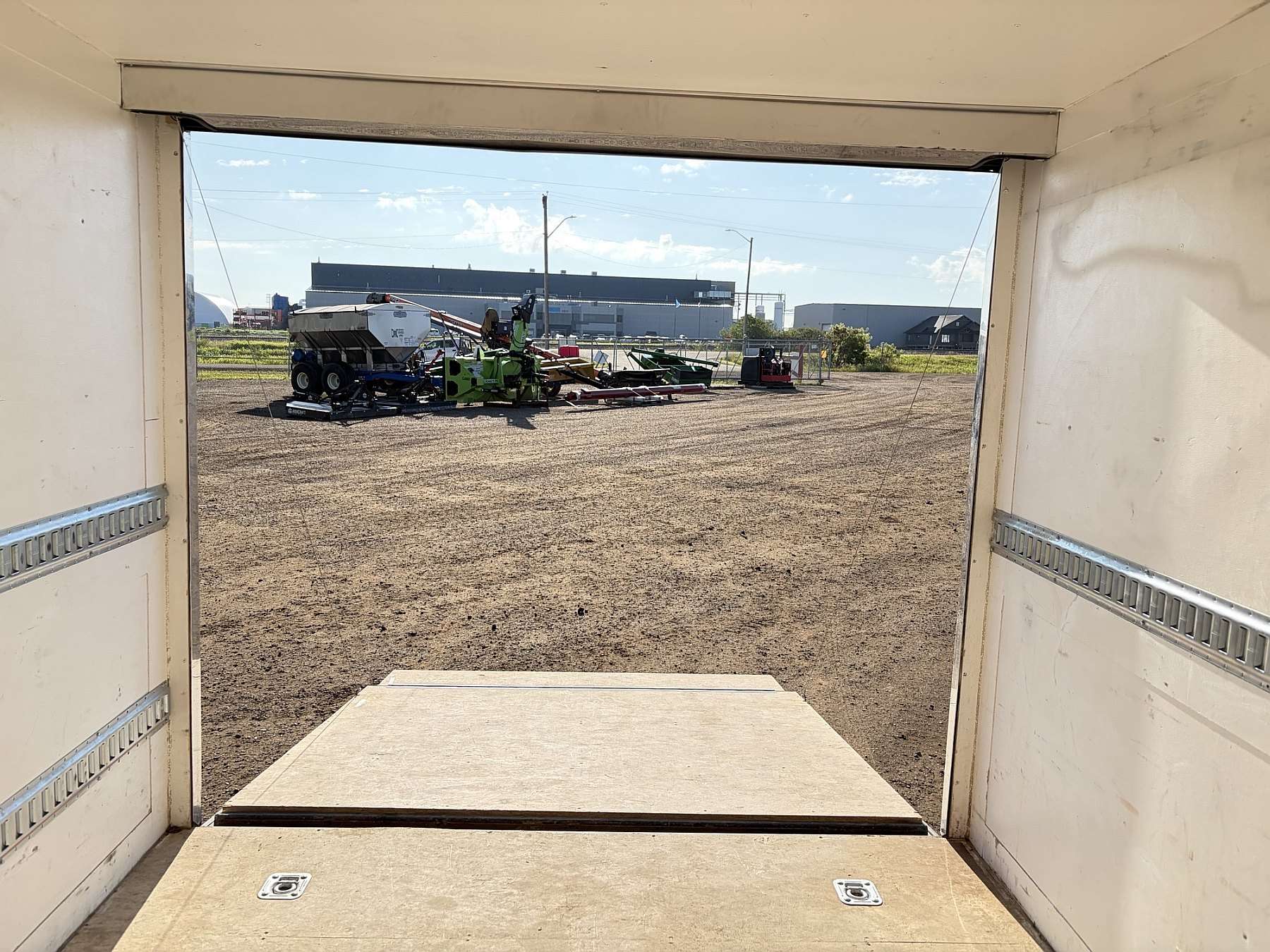 *Consignment* 2023 Cross 8.5'x18' Enclosed Cargo Trailer