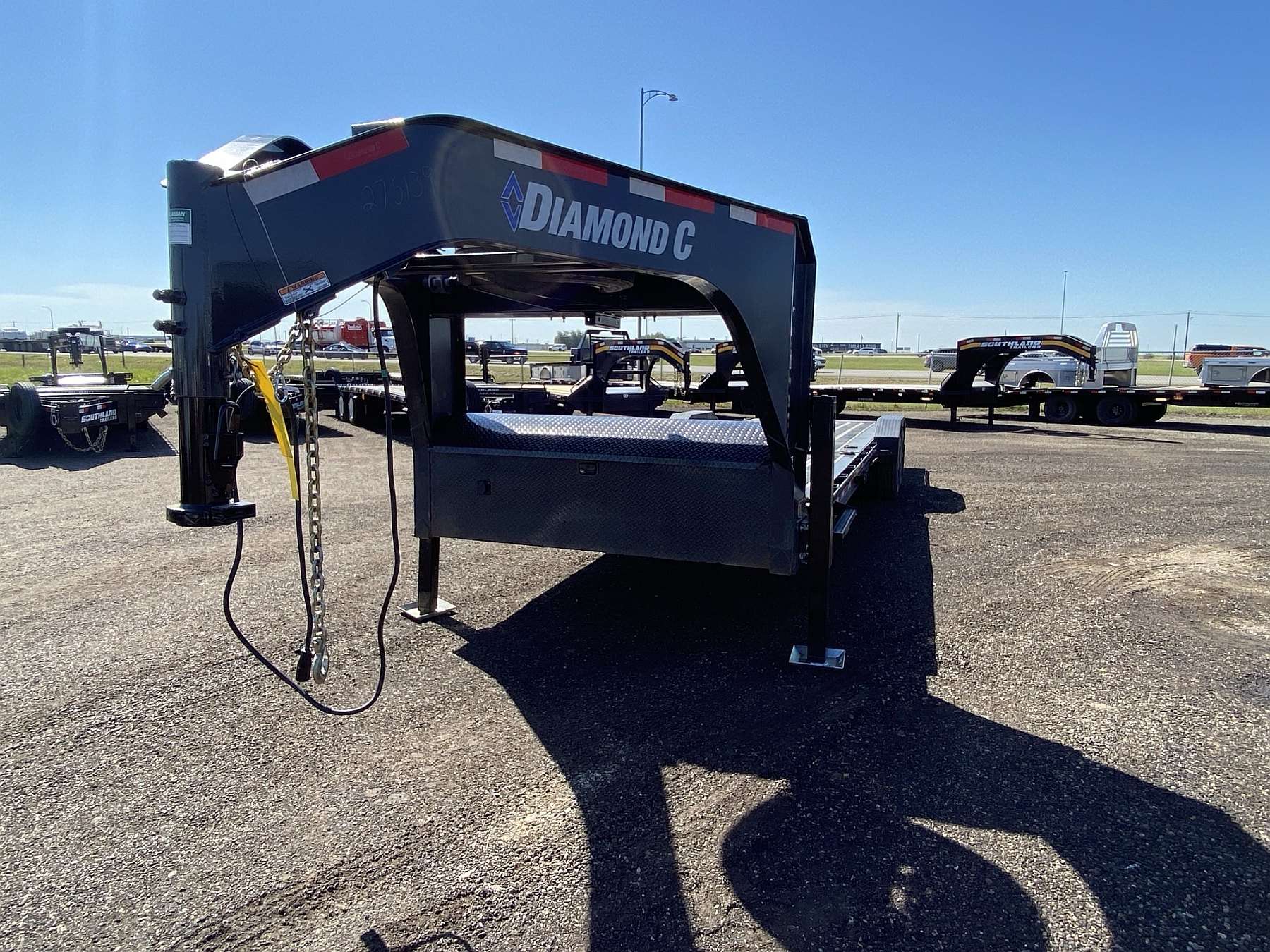 *Consignment* 2023 Diamond C 28' Tilt Deck Gooseneck