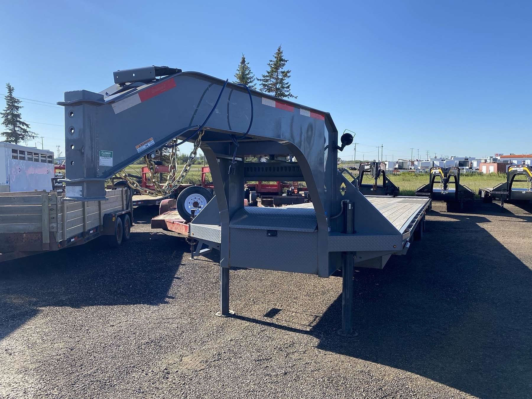 *Consignment* 2024 Diamond C 40' Gooseneck