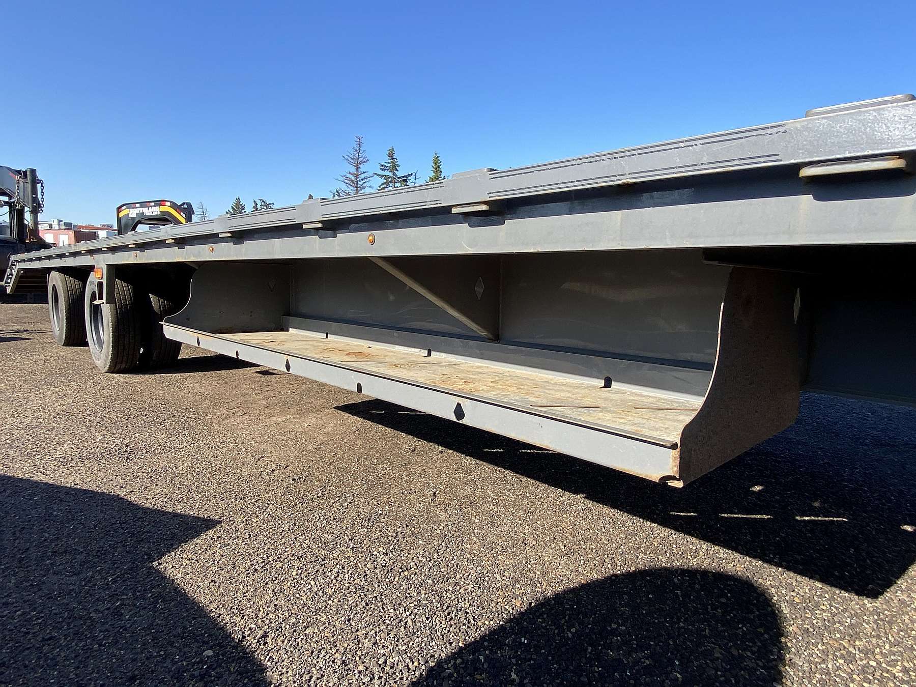 *Consignment* 2024 Diamond C 40' Gooseneck