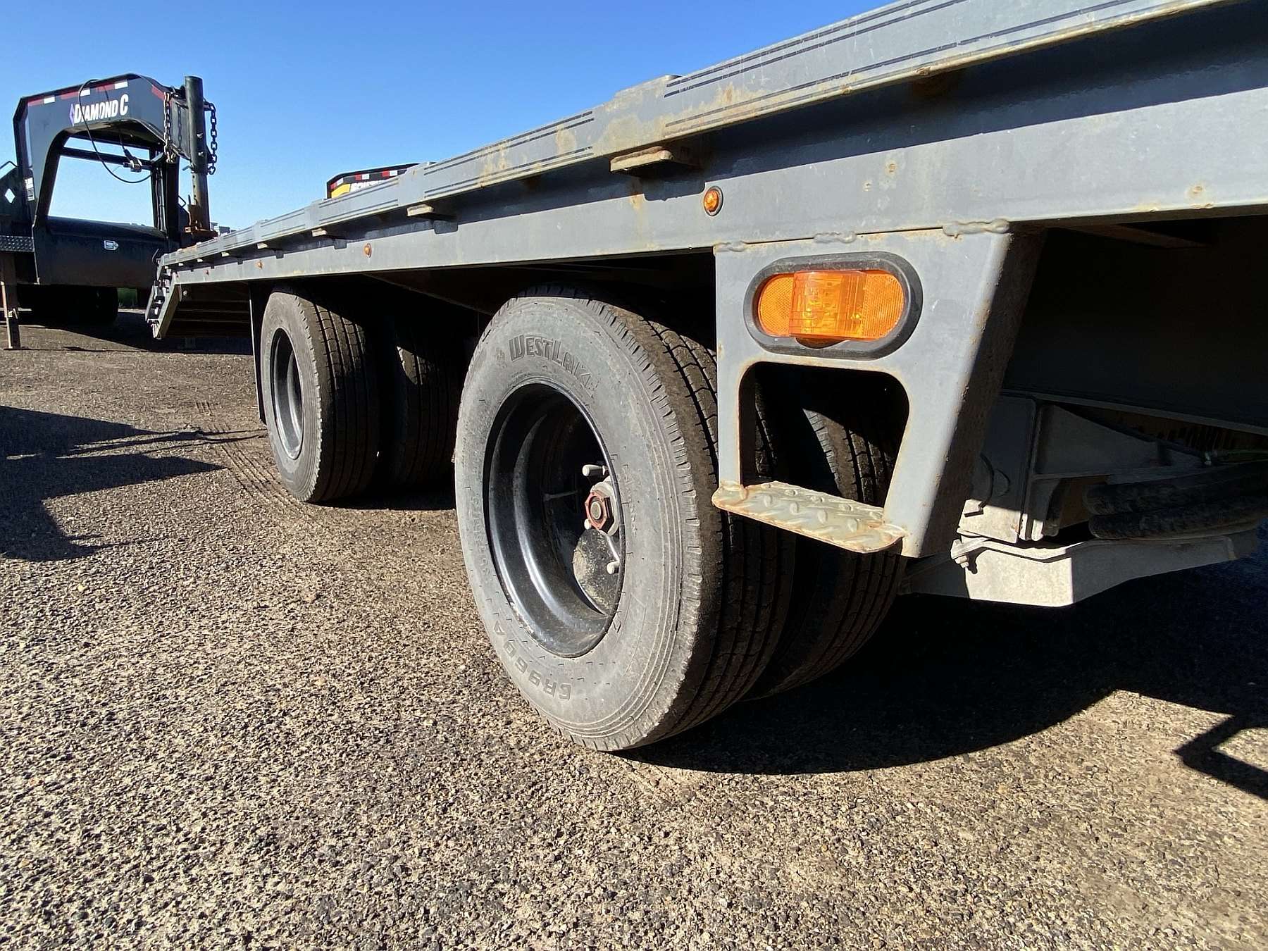 *Consignment* 2024 Diamond C 40' Gooseneck