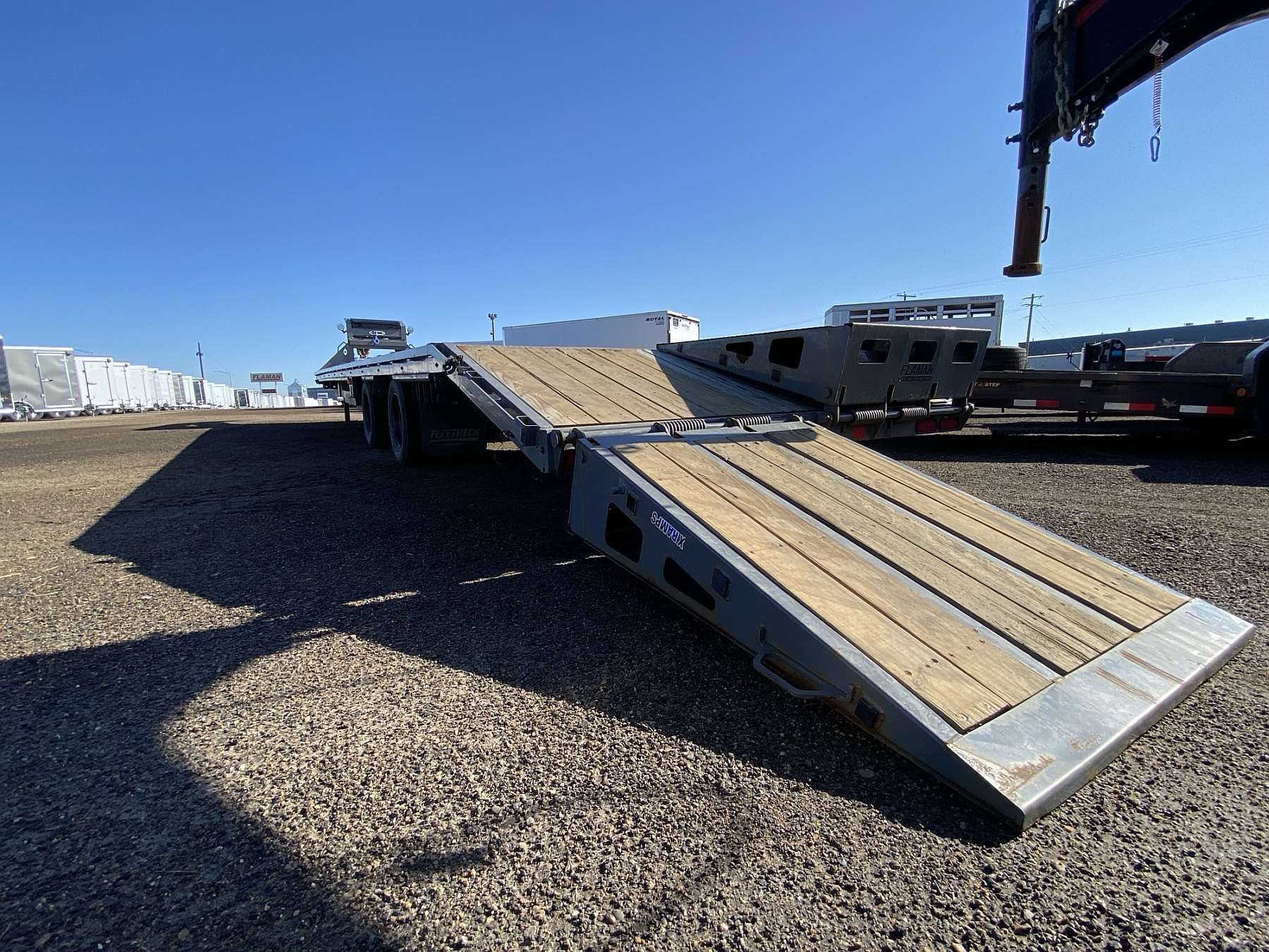 *Consignment* 2024 Diamond C 40' Gooseneck