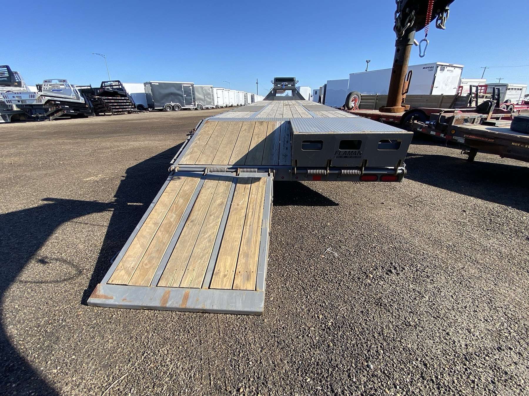 *Consignment* 2024 Diamond C 40' Gooseneck