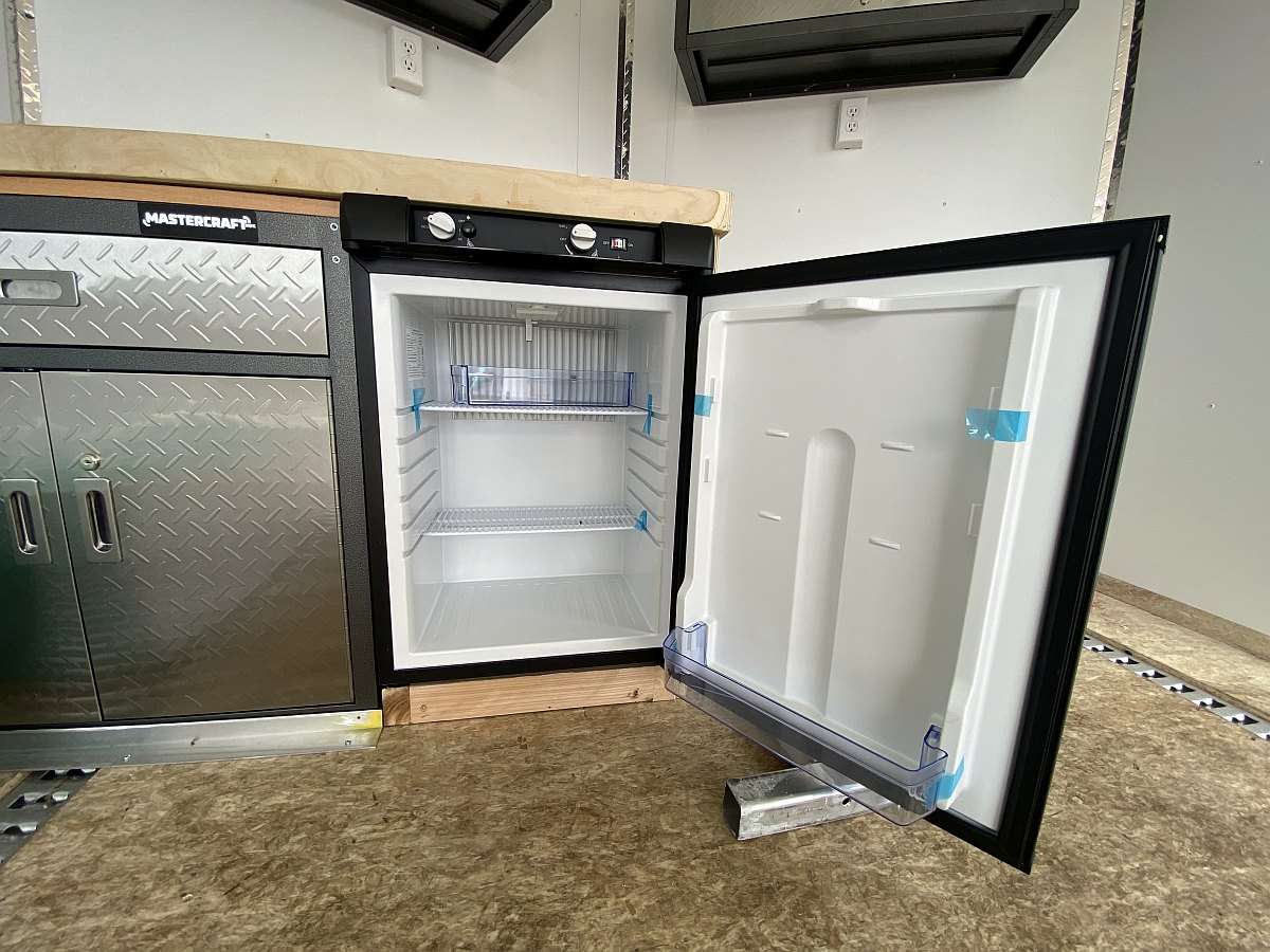 *Consignment* 2025 Legend 8.5'x18' Enclosed Trailer