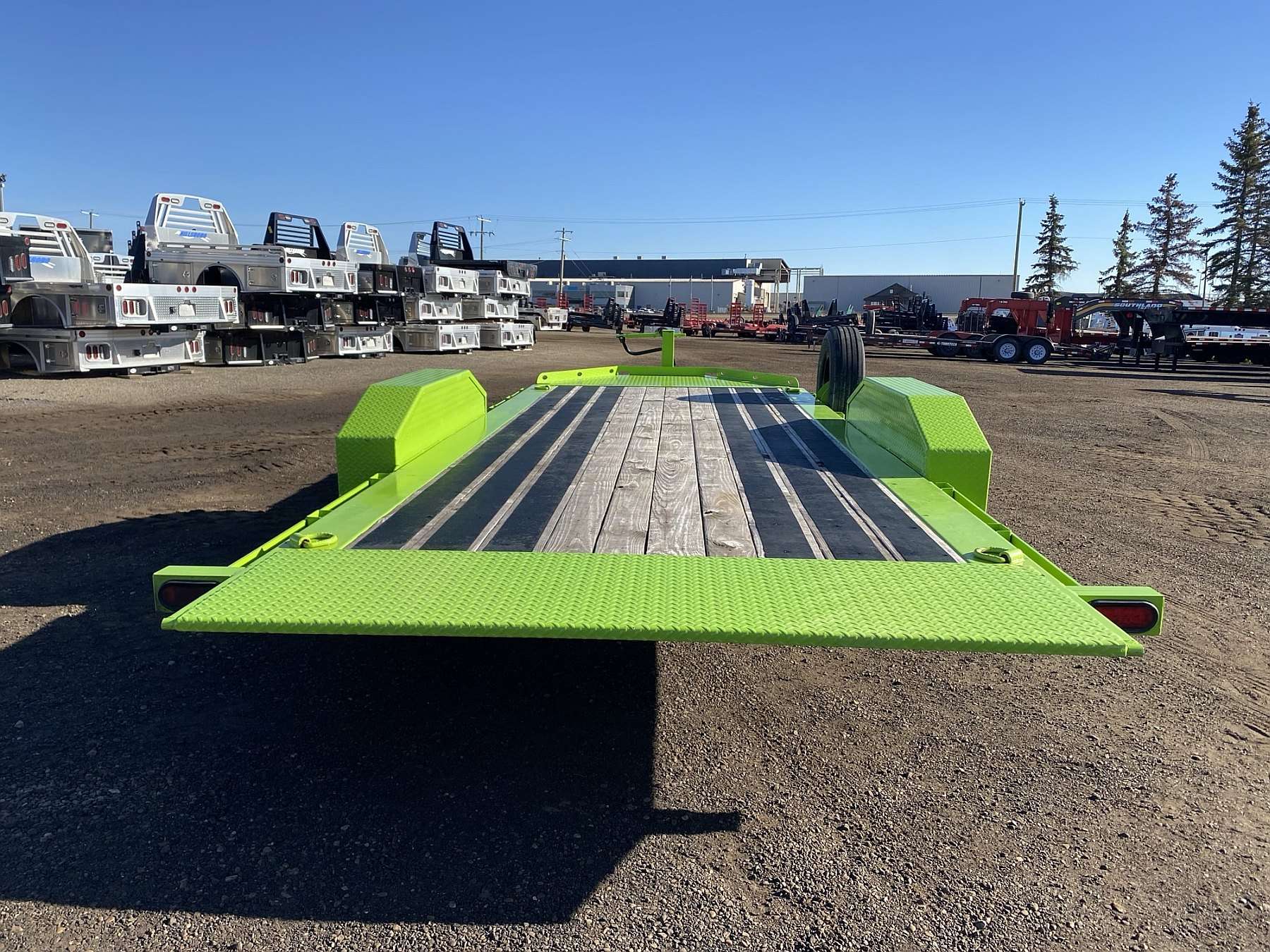 Demo 2023 Diamond C HDT207- 18' Tilt Deck Trailer