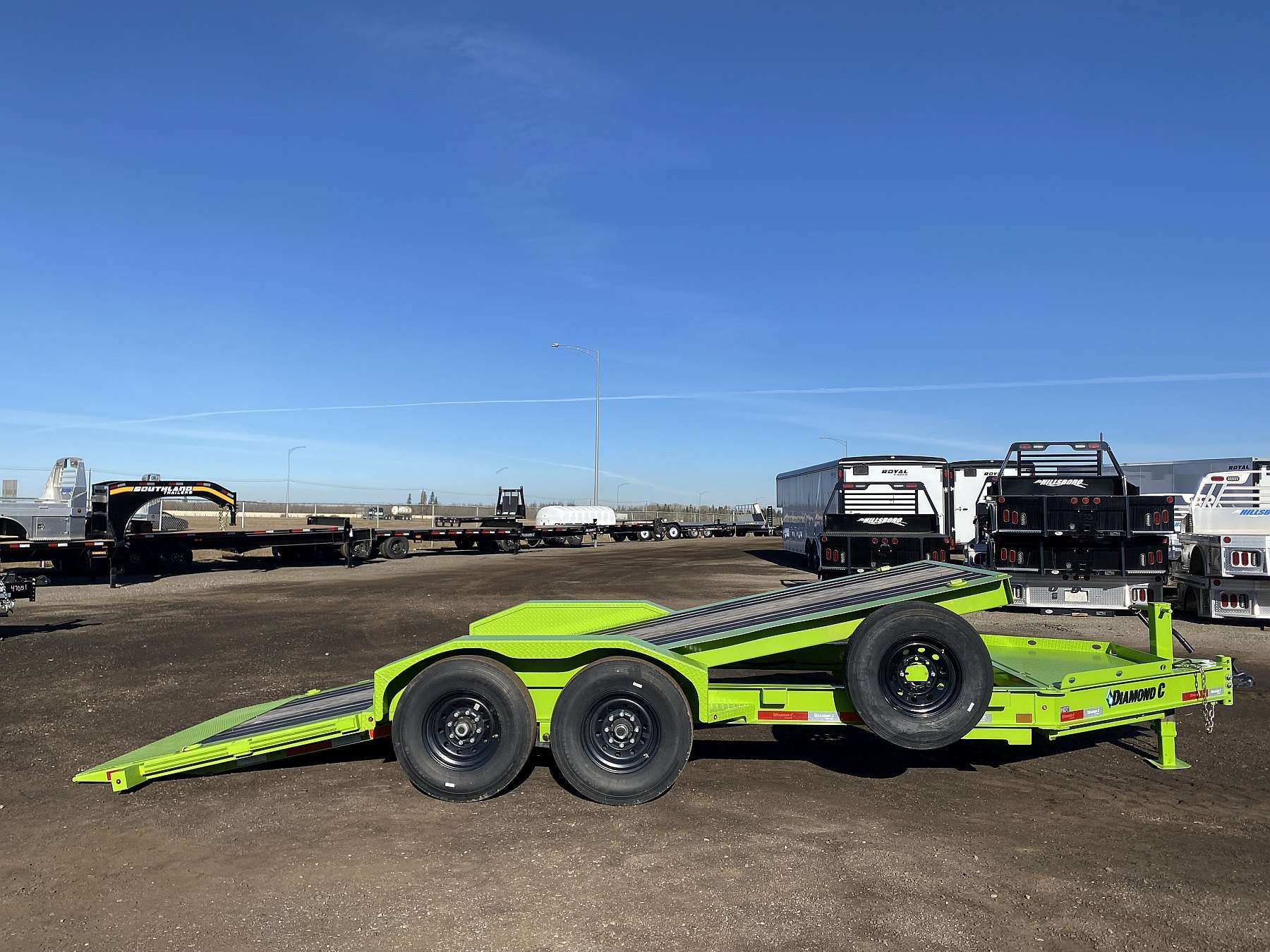 Demo 2023 Diamond C HDT207- 18' Tilt Deck Trailer