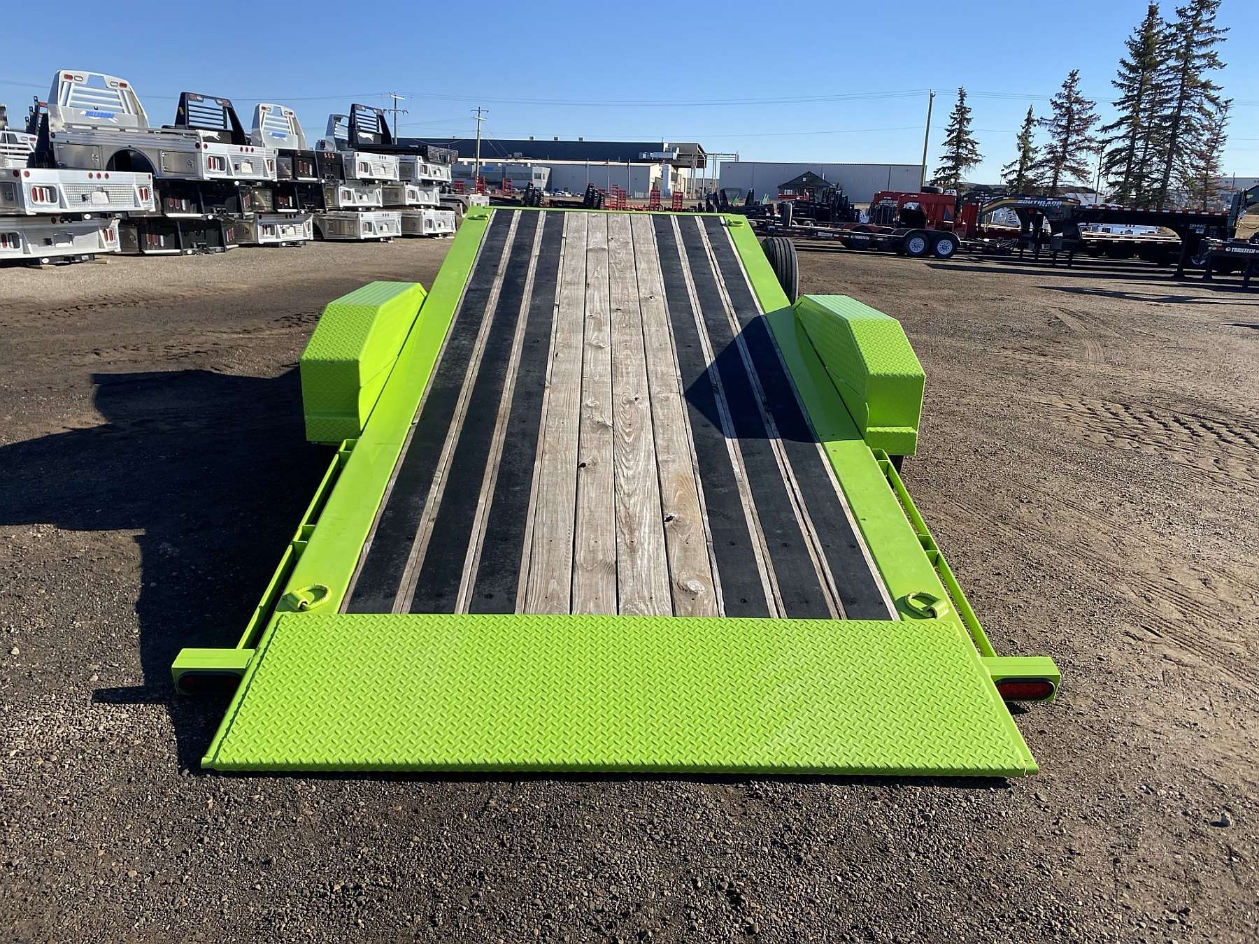 Demo 2023 Diamond C HDT207- 18' Tilt Deck Trailer