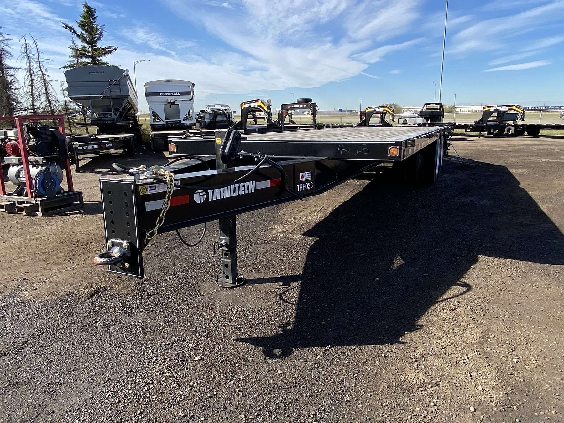 Demo 2025 Trailtech 26' Pintle w/ Air Assist Ramps