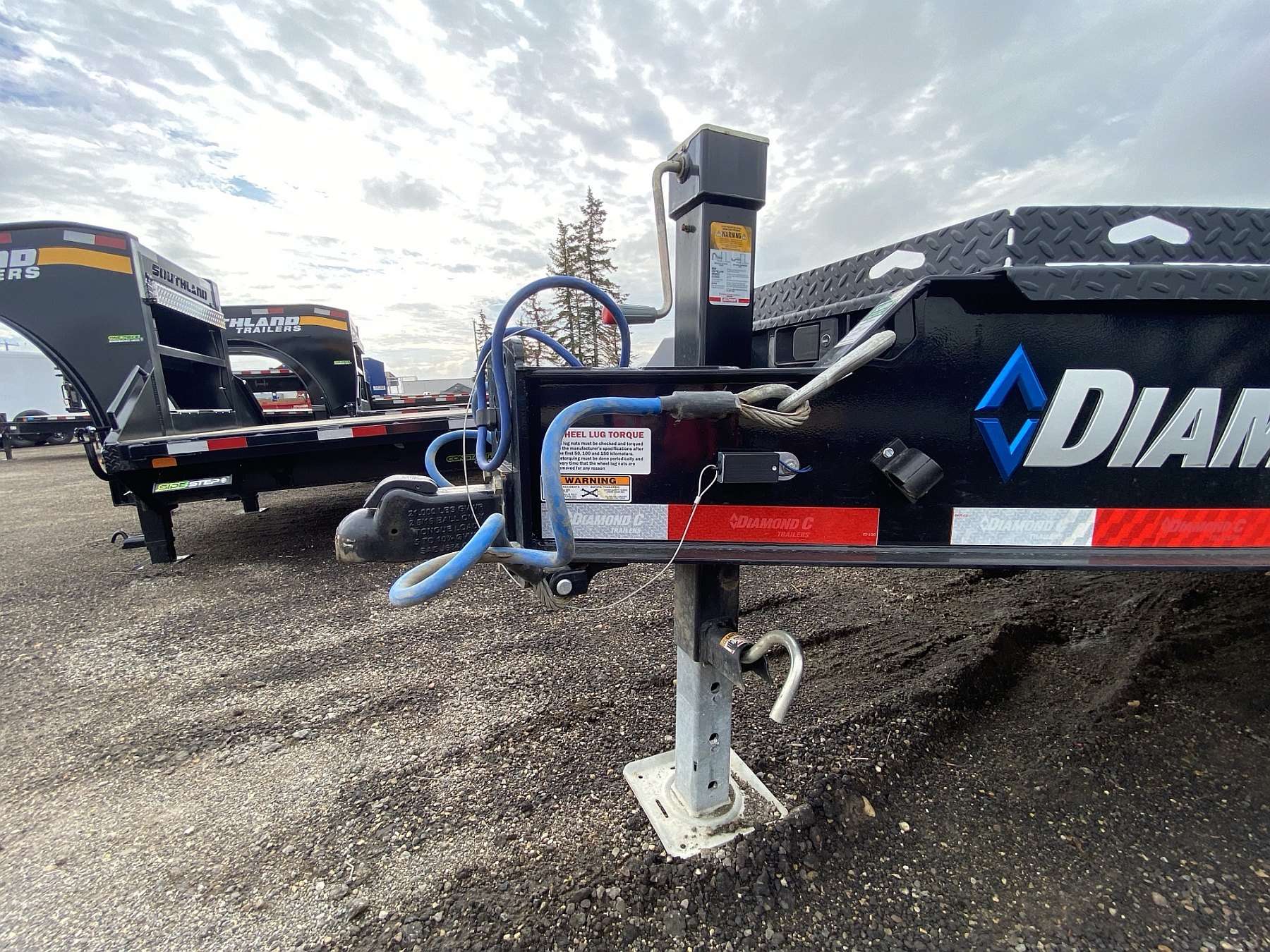 Demo 2026 Diamond C 26' Deck Over Trailer