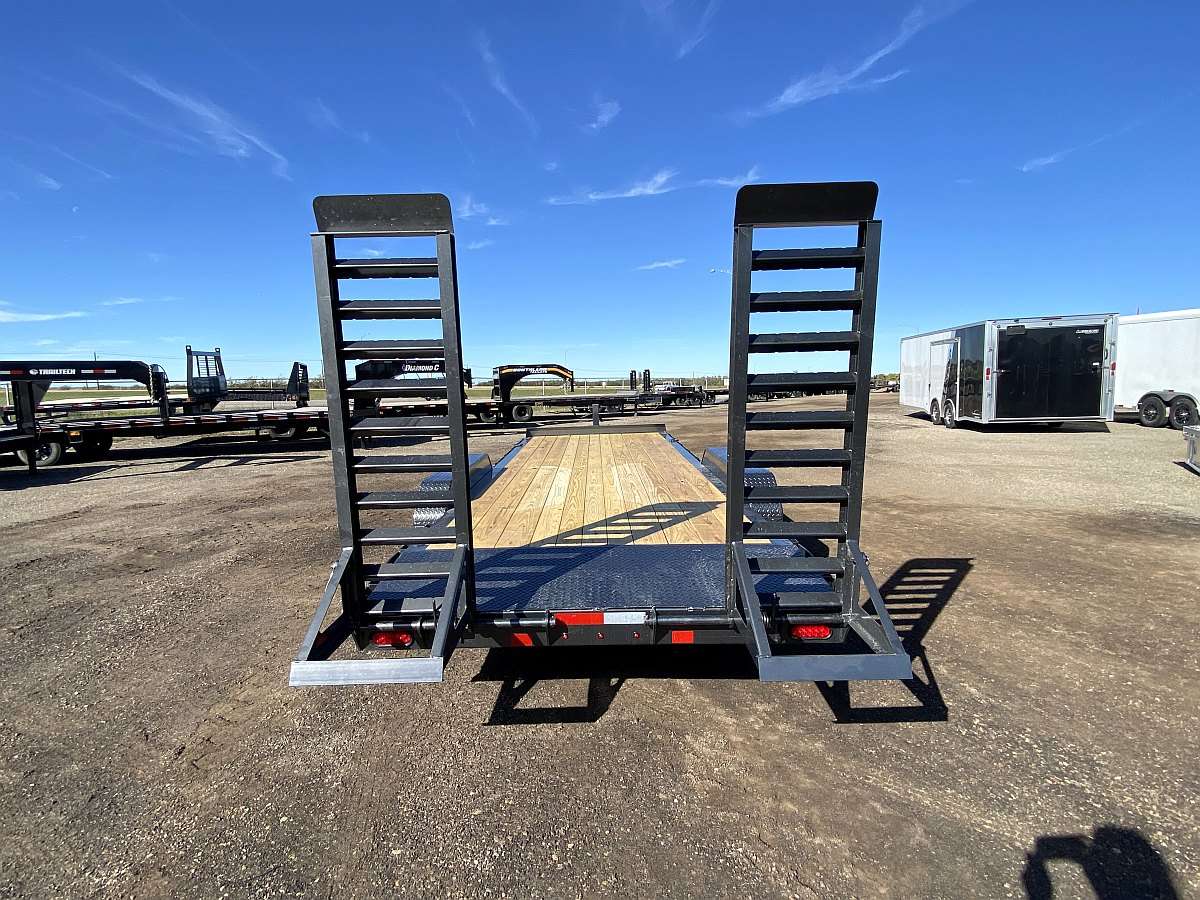 Diamond C Baseline 20' Lowboy Equipment Trailer