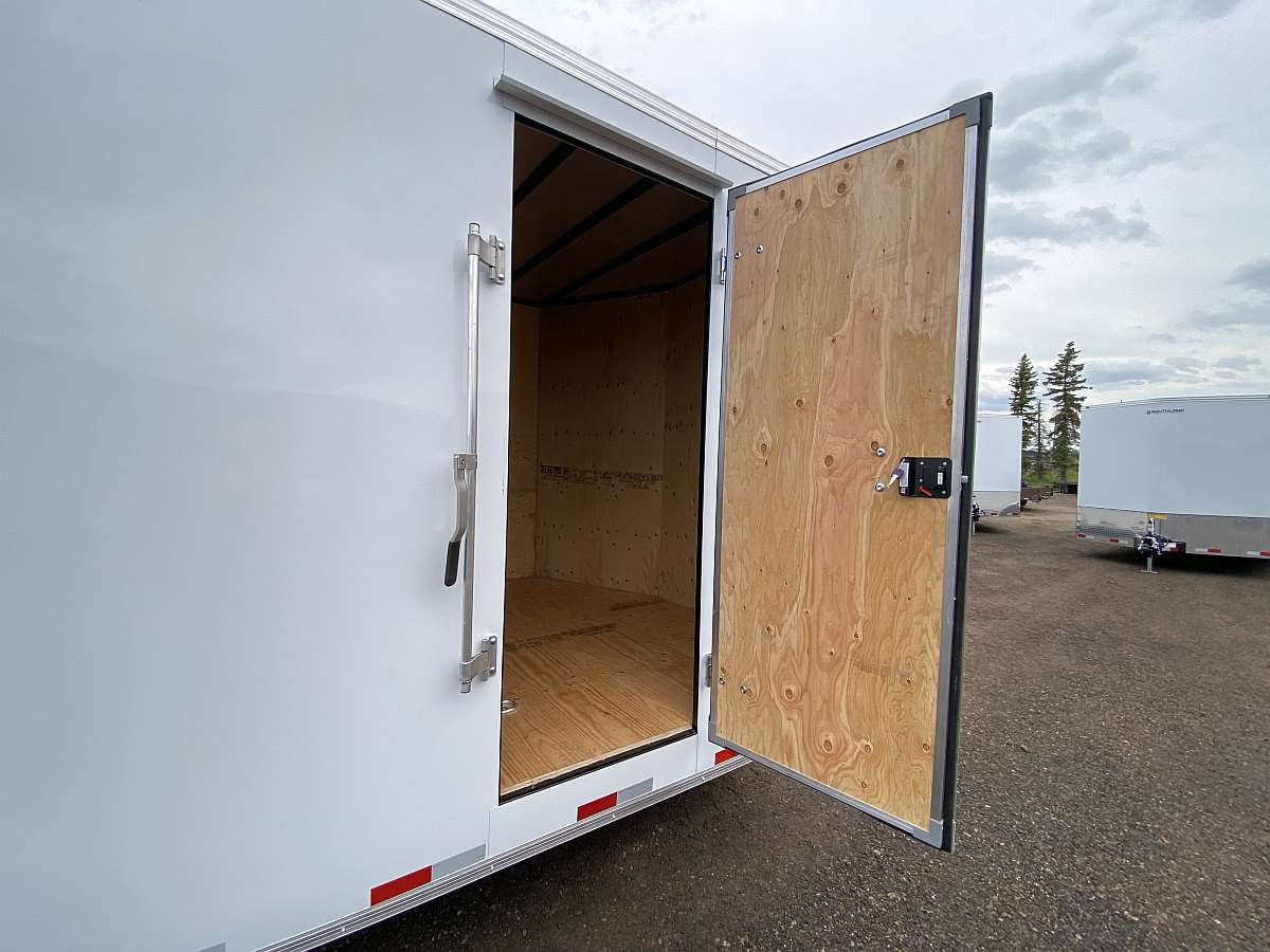 *Hail Sale* 2025 Royal 8'x26' Enclosed Cargo