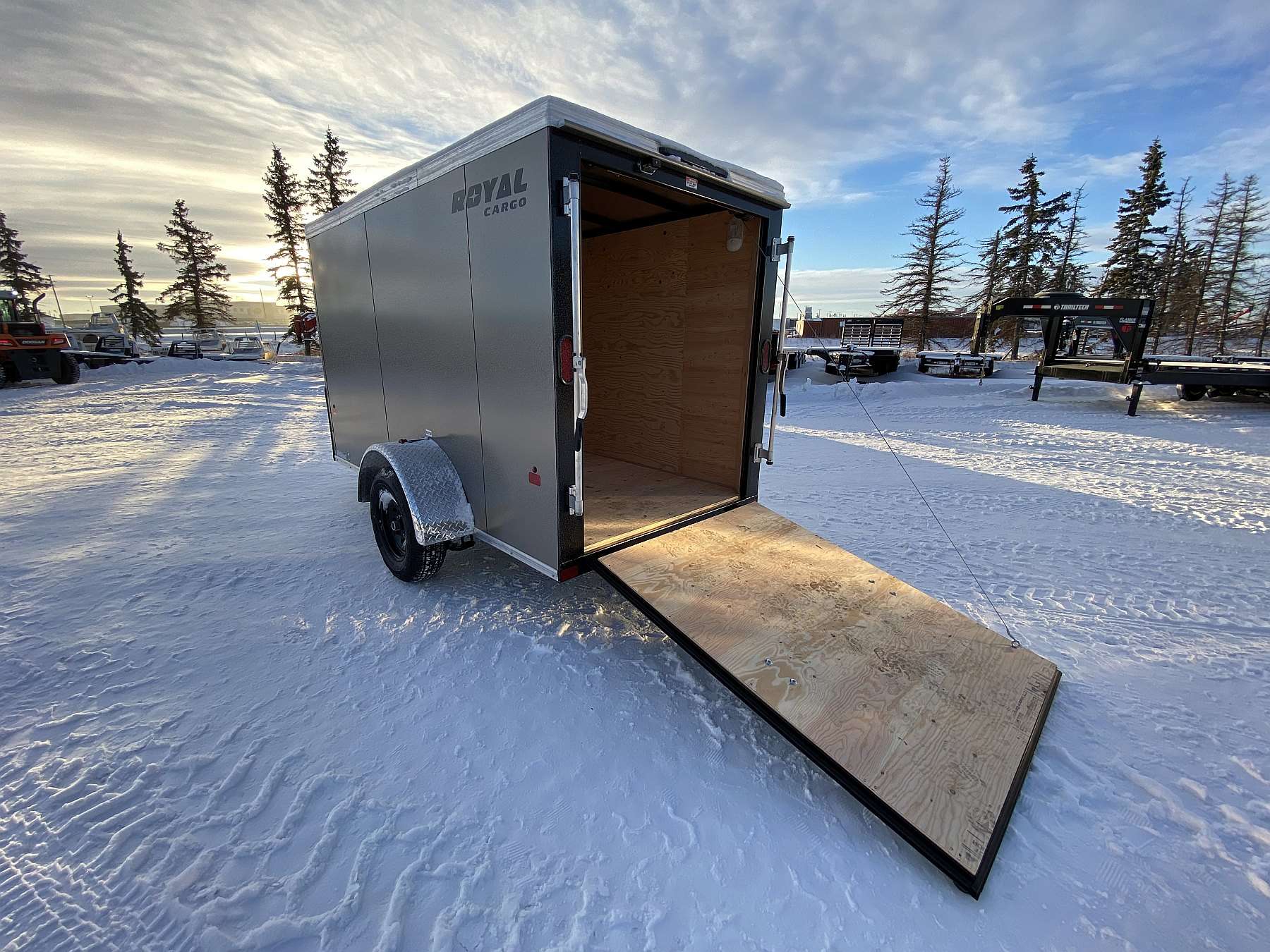 *Hail Sale* 2026 Royal 5'x12' Enclosed Cargo w/ Ramp Door