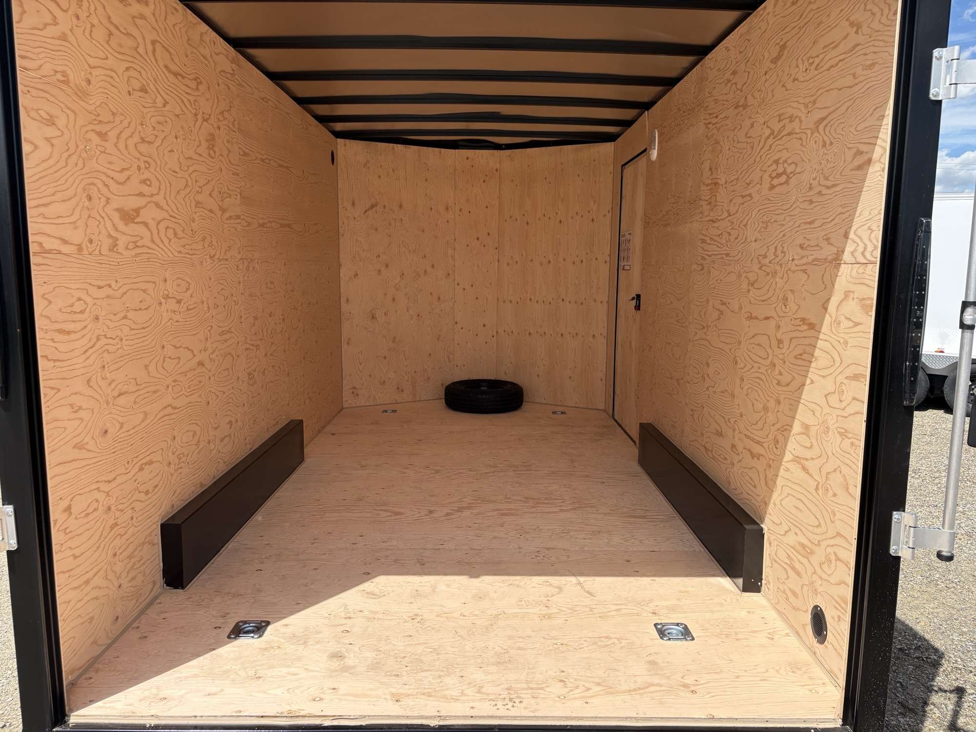 *Hail Sale* 2026 Royal 7.5'x16' Enclosed Cargo w/ Ramp Door
