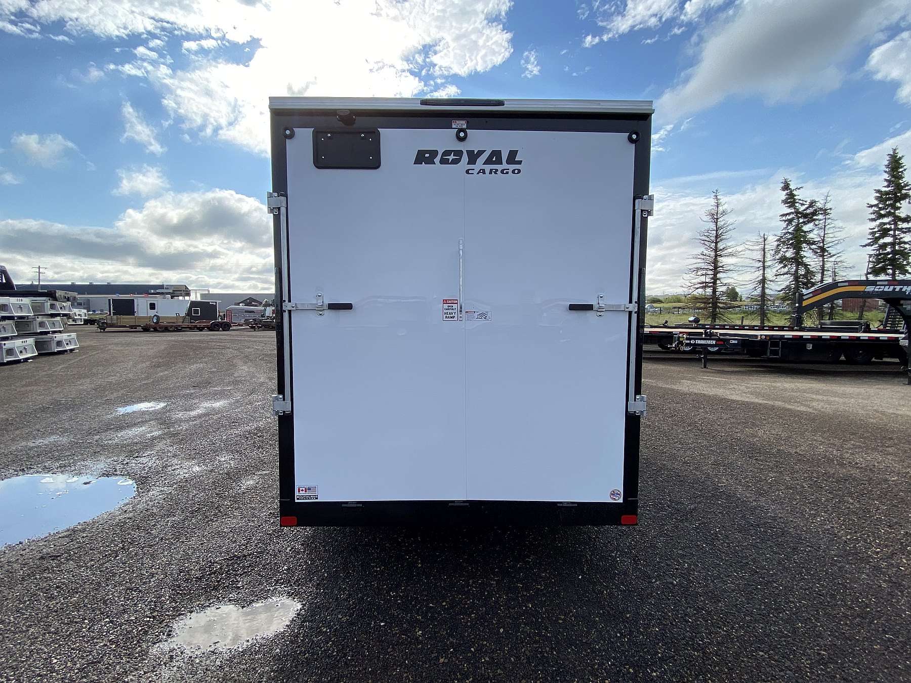 *Hail Sale* 2026 Royal 7'x18' Enclosed Cargo w/ Ramp Door