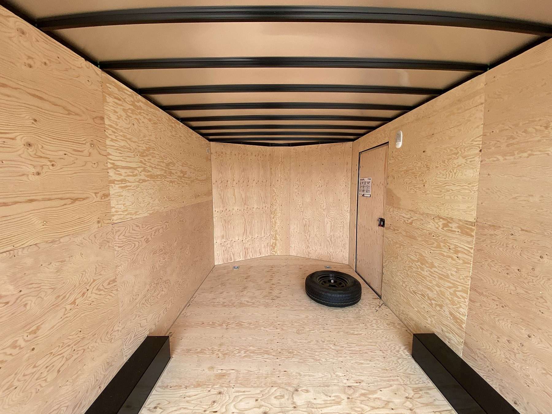 *Hail Sale* 2026 Royal 8.5'x18' Enclosed Cargo w/ Ramp Door