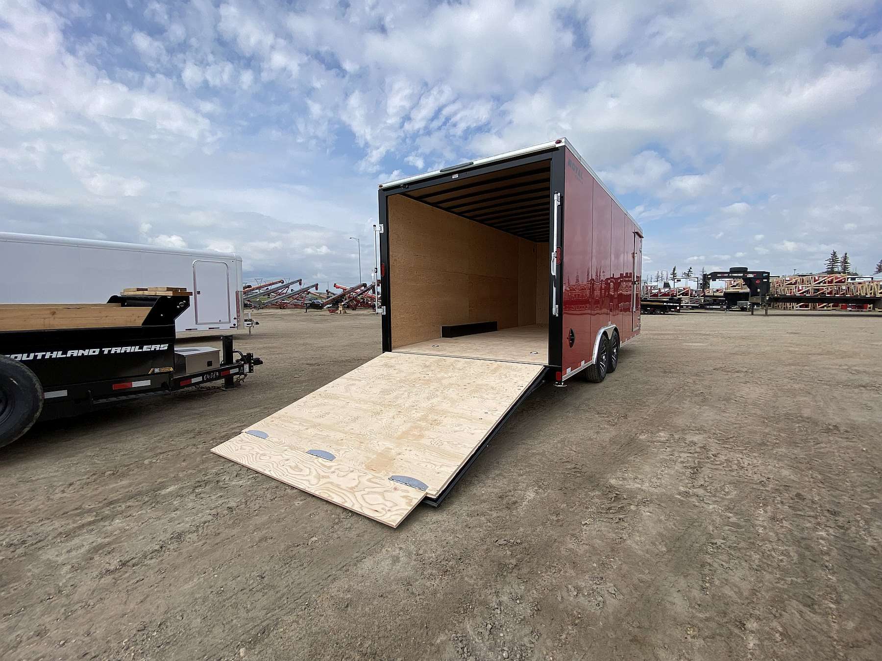 *Hail Sale* 2026 Royal 8.5'x22' Enclosed Cargo w/ ALM Wheels