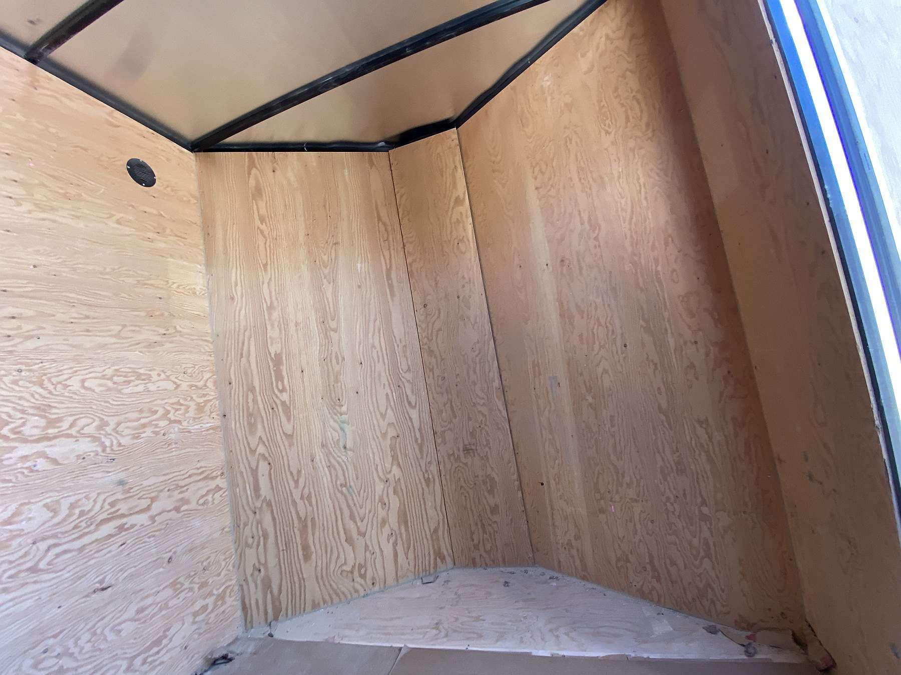 *Hanyman Special* Used 2021 Royal 7'x18' Enclosed Cargo