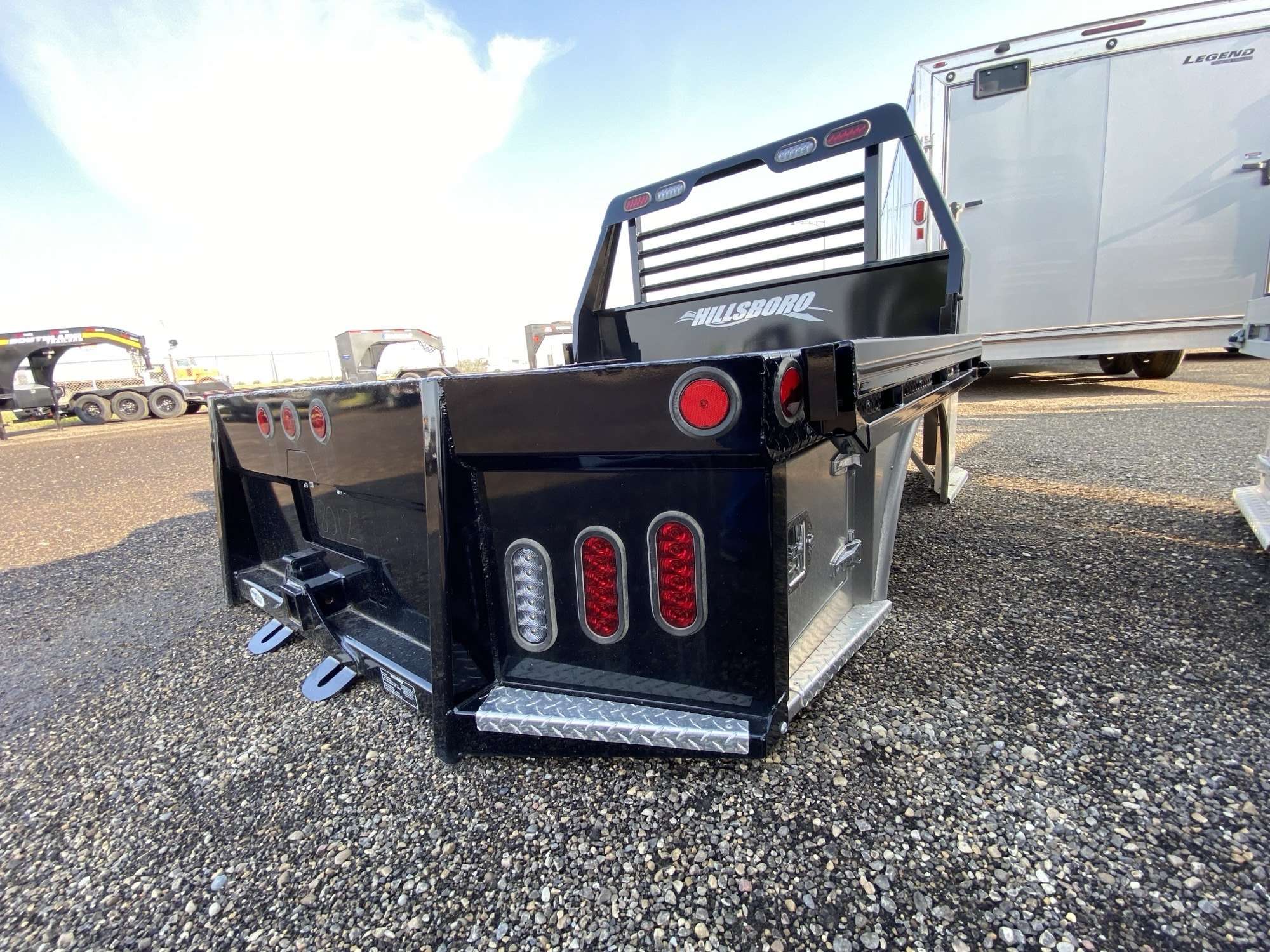 Hillsboro 1000 Series 6.5'x7' Hybrid Truck Bed