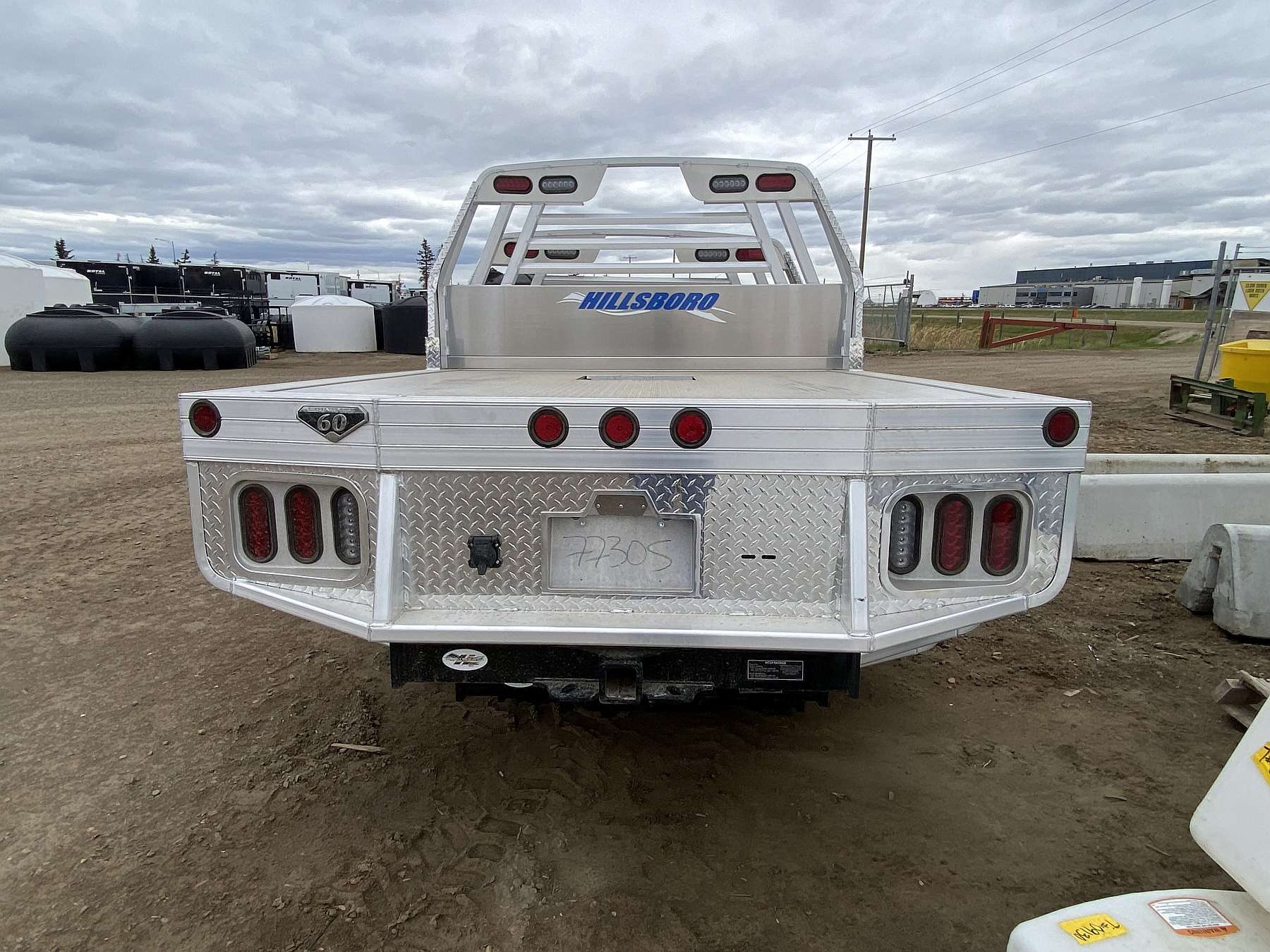 Hillsboro 2500 Series 6.75' x 7' Aluminum Truck Bed