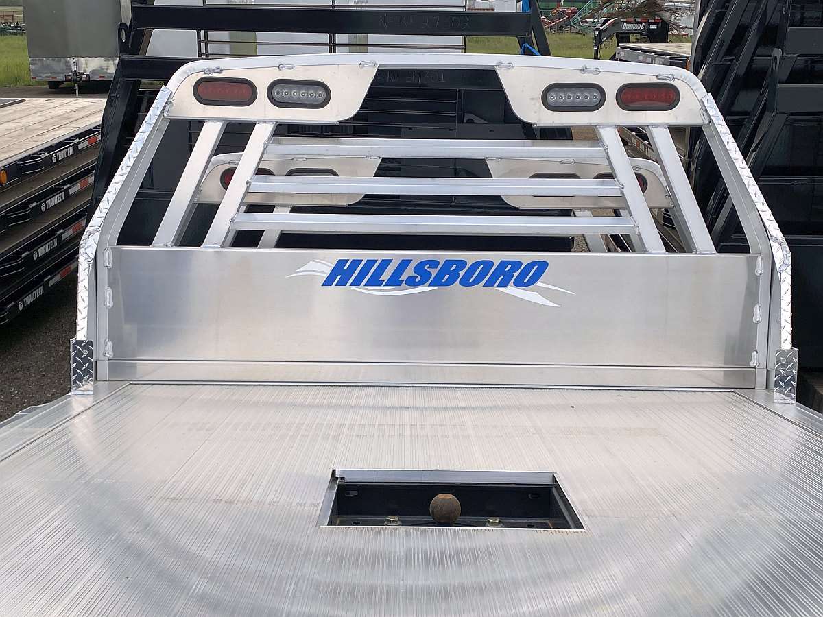 Hillsboro 2500 Series 6.75' x 8.5' Aluminum Truck Bed
