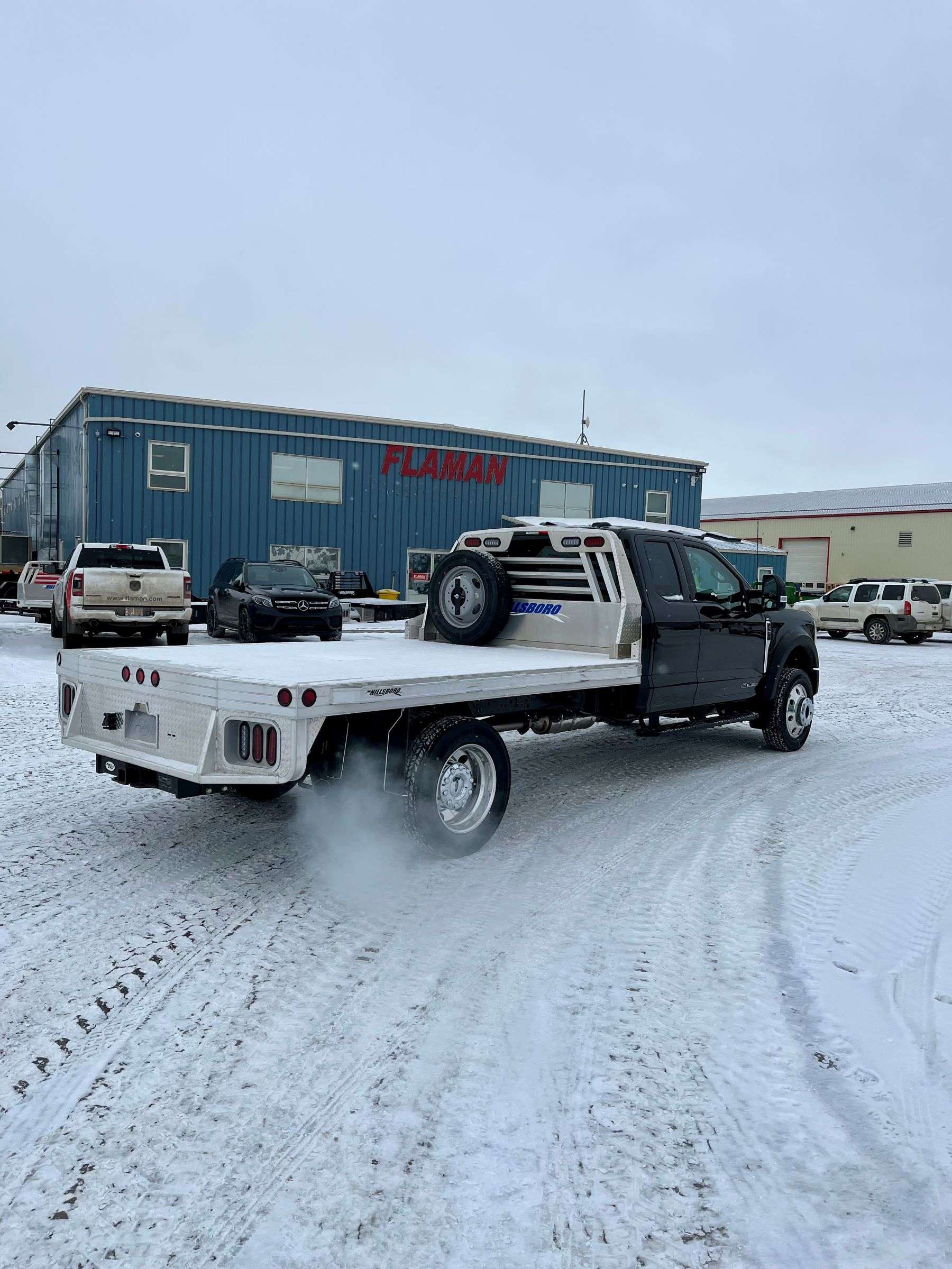 Hillsboro 2500 Series 8'x11' Aluminum Truck Bed