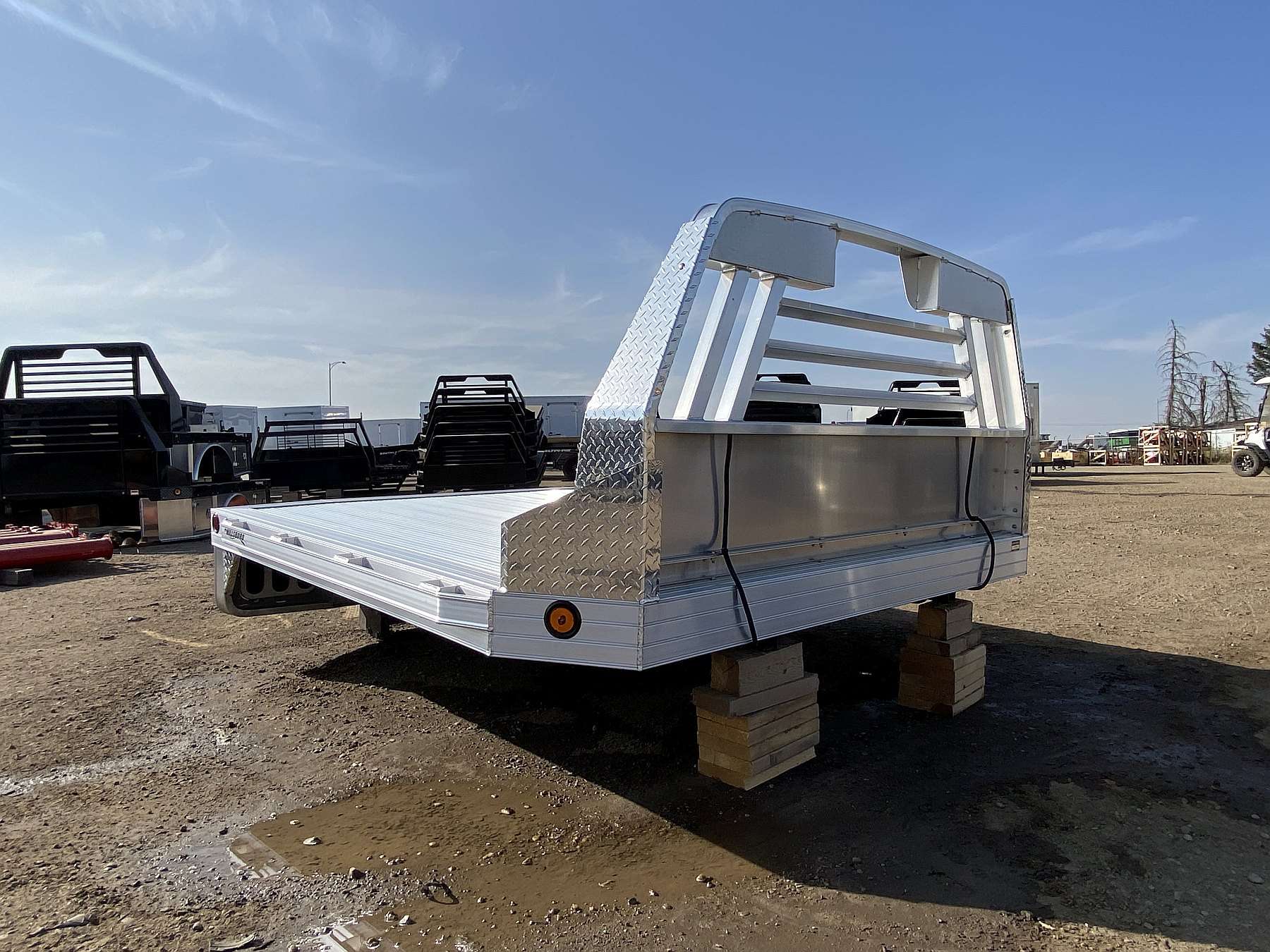 Hillsboro 2500 Series 8'x8.5' Aluminum Truck Bed