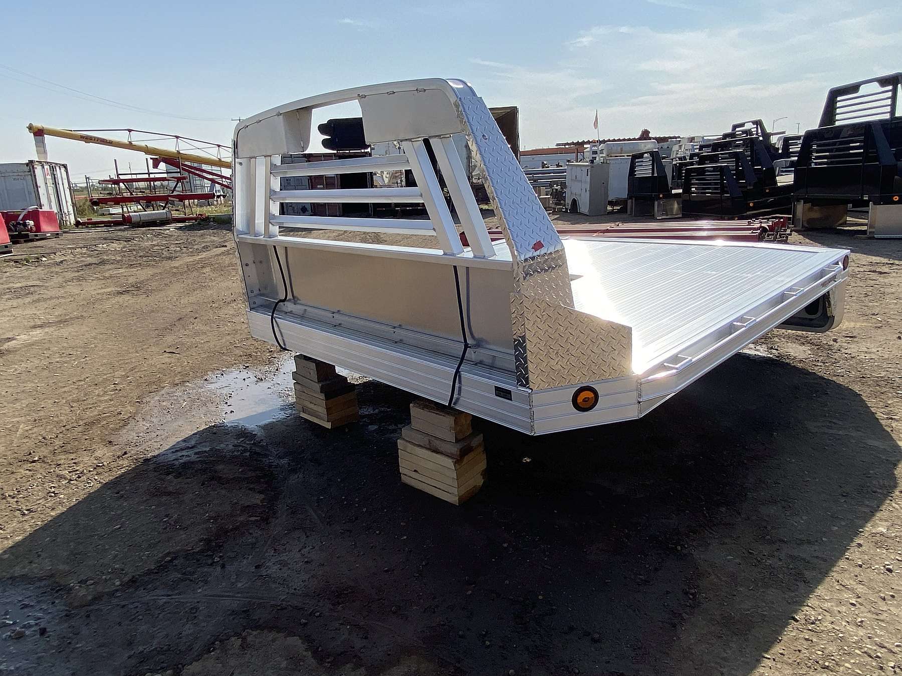 Hillsboro 2500 Series 8'x8.5' Aluminum Truck Bed