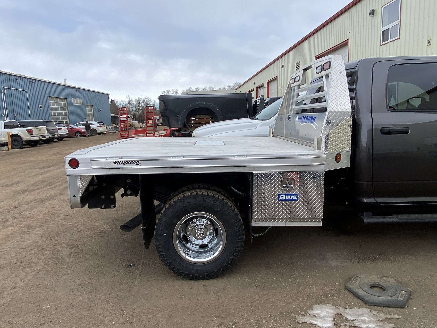 Hillsboro 2500 Series 8'x8.5' Aluminum Truck Bed