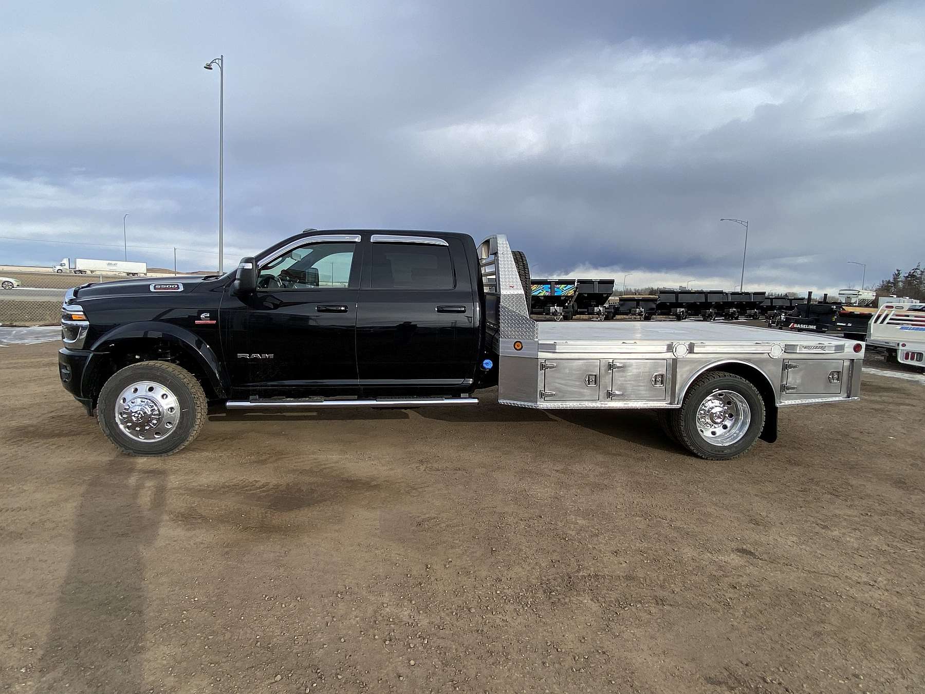 Hillsboro 3500 Series 8'x11' Aluminum Truck Deck